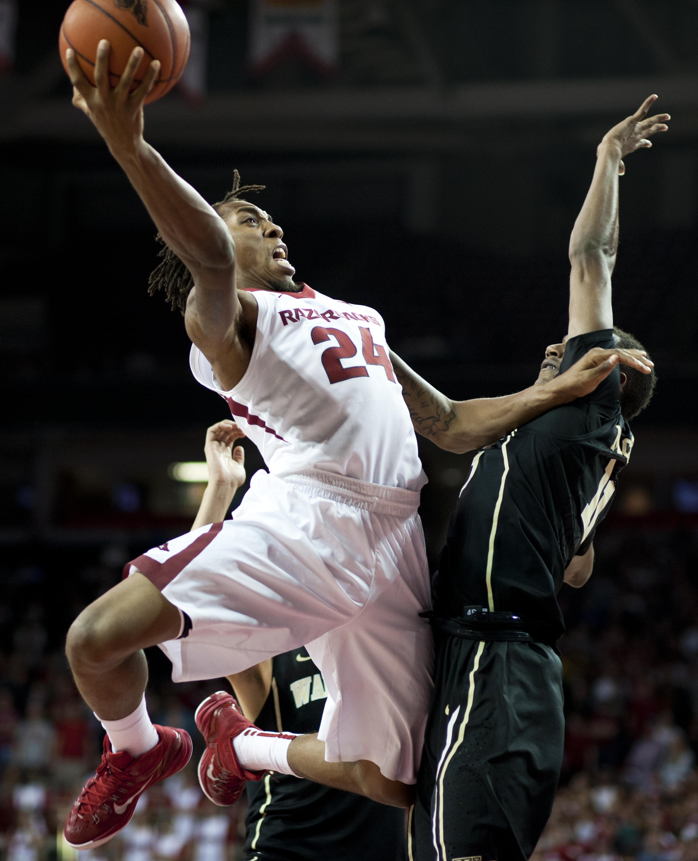 Arkansas makes quick work of Wake Forest, 83-53