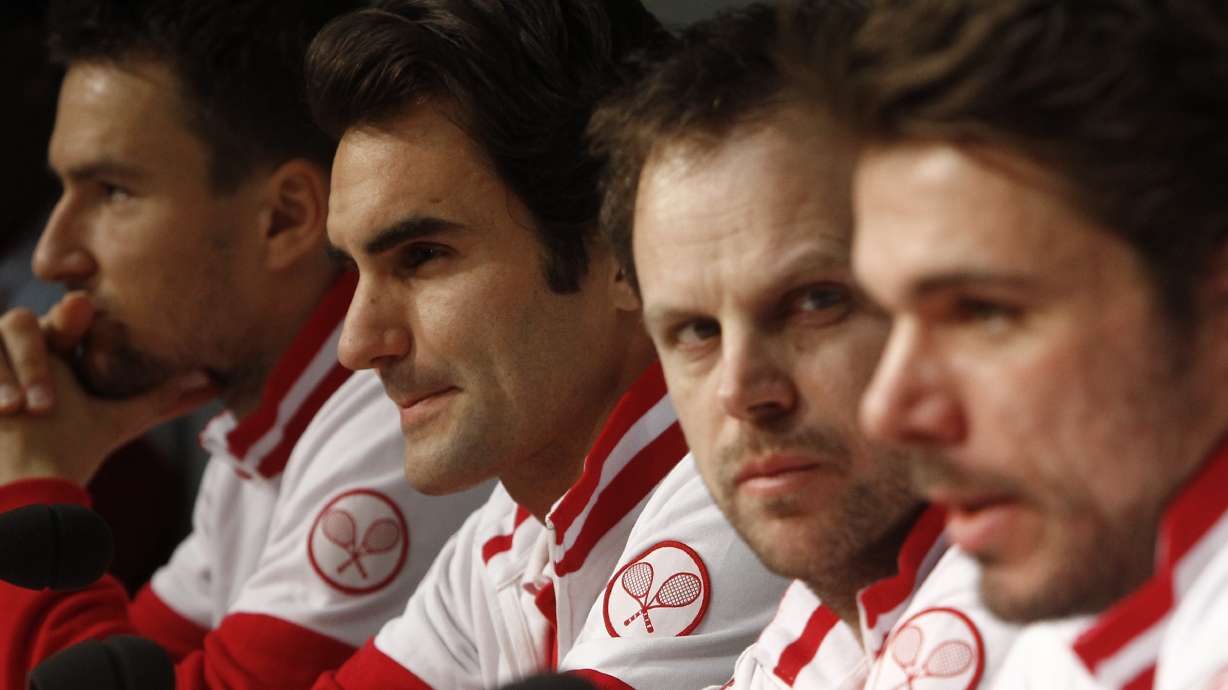 Roger Federer to face Monfils in Davis Cup final