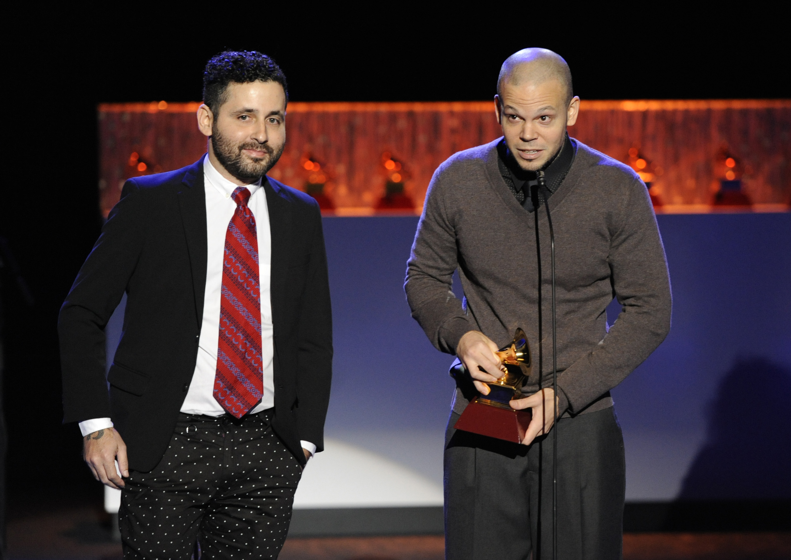 Calle 13, Enrique Iglesias win early Latin Grammys