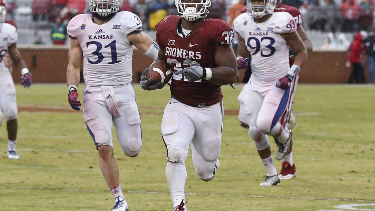 Oklahoma's Perine runs for record 427 yards