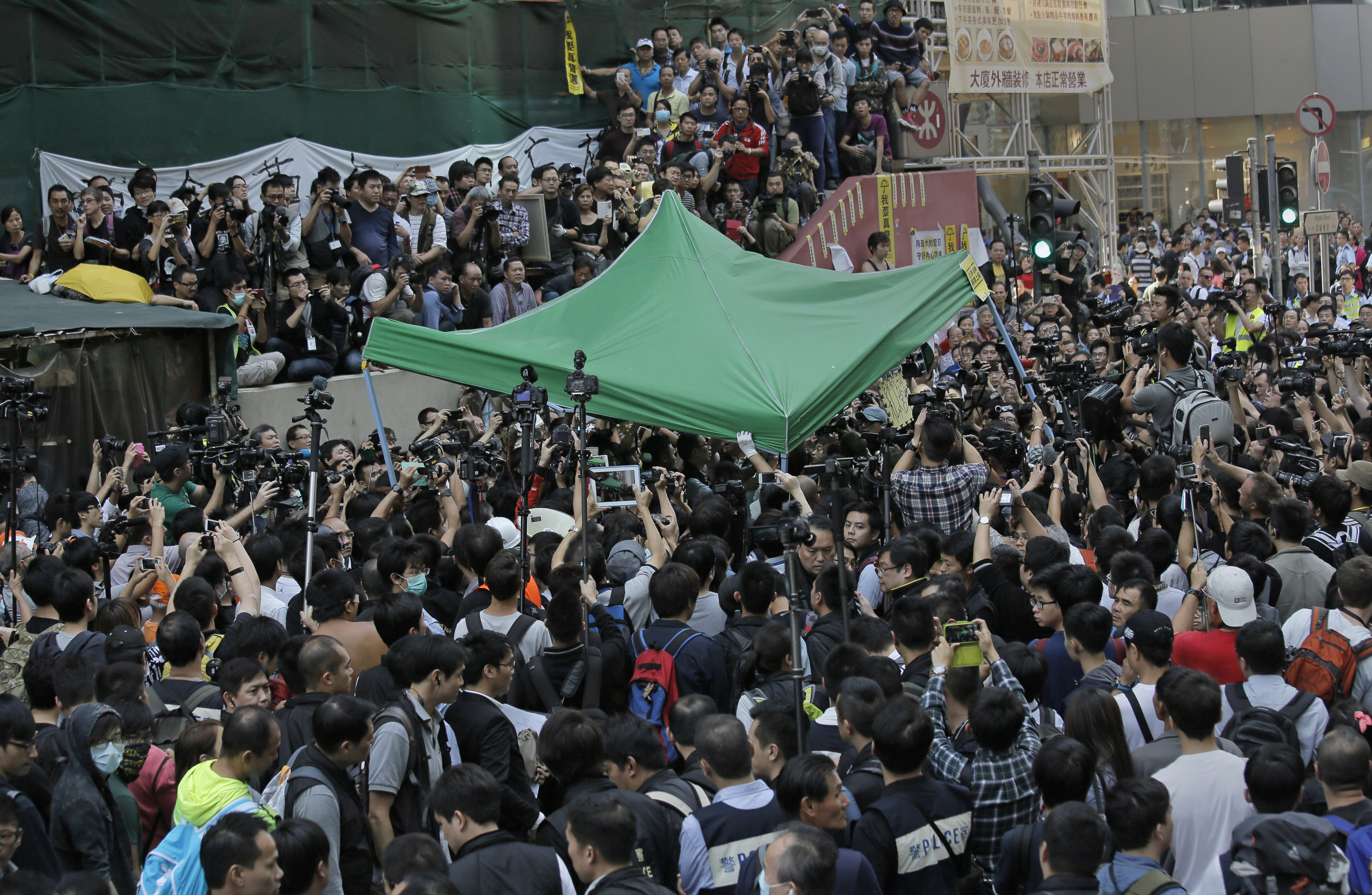 Hong Kong police arrest student protest leaders