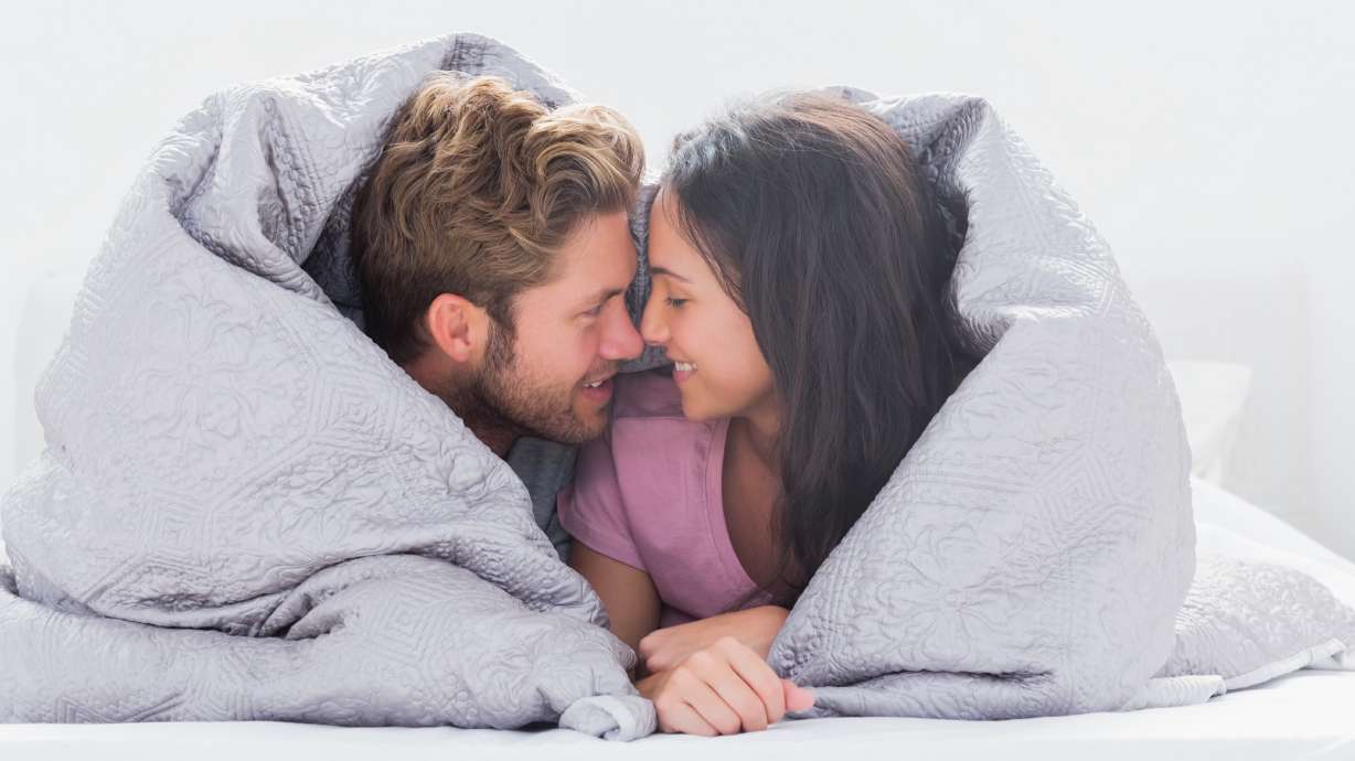 6 Alimentos que renuevan tu energía al final del día y animan la llama del amor en la pareja