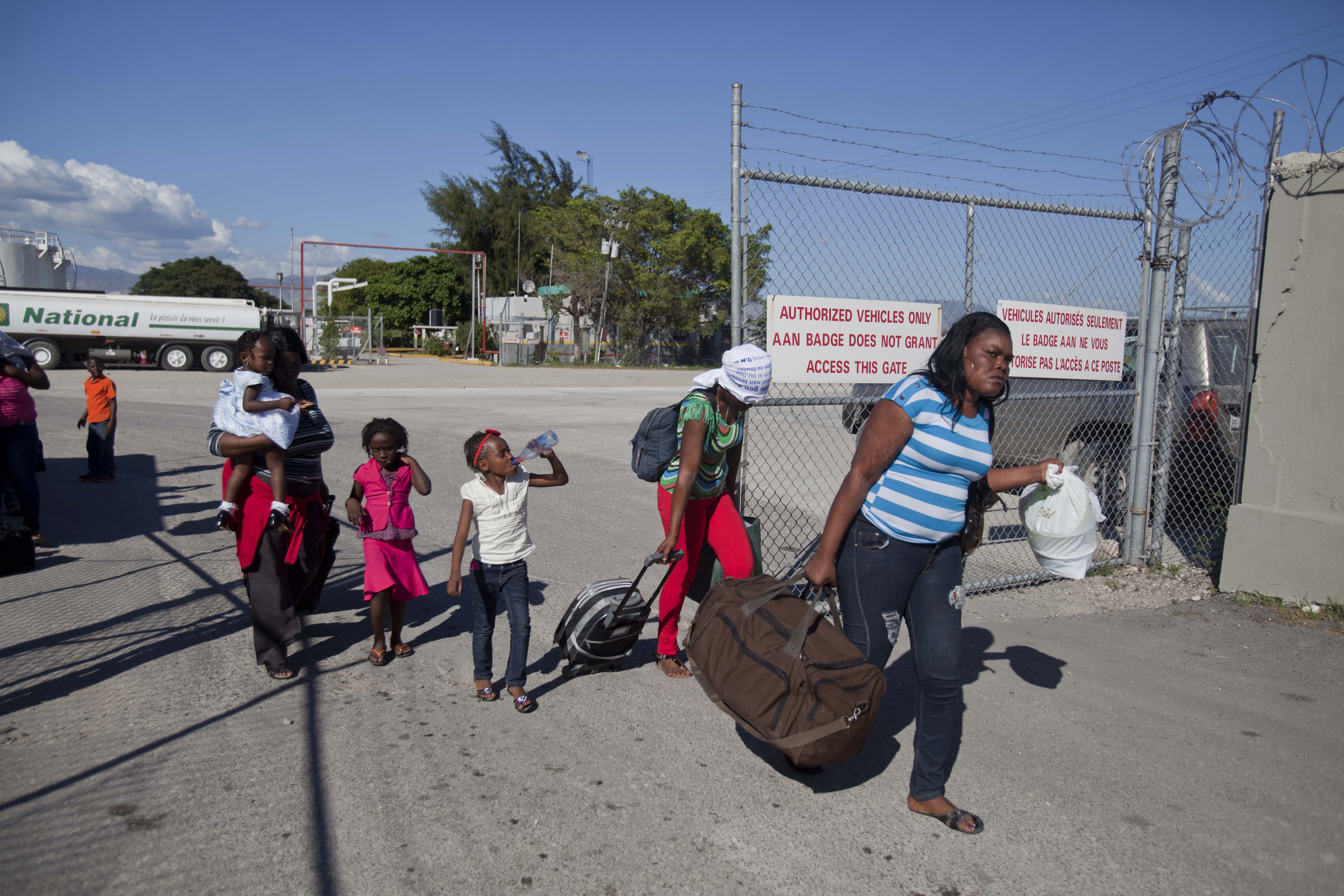 Bahamas fends off critics over new migrant rules