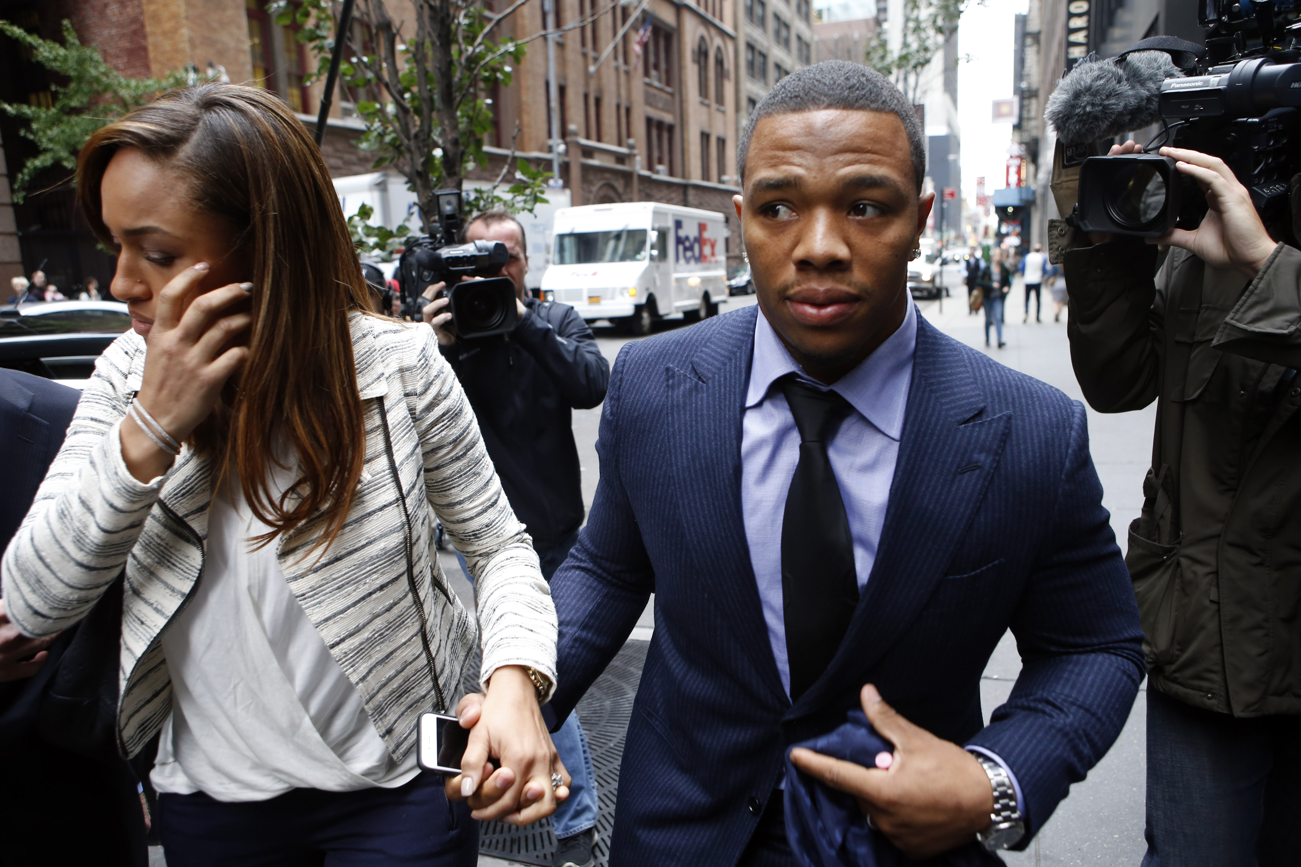 Ray Rice wins appeal; NFL suspension vacated