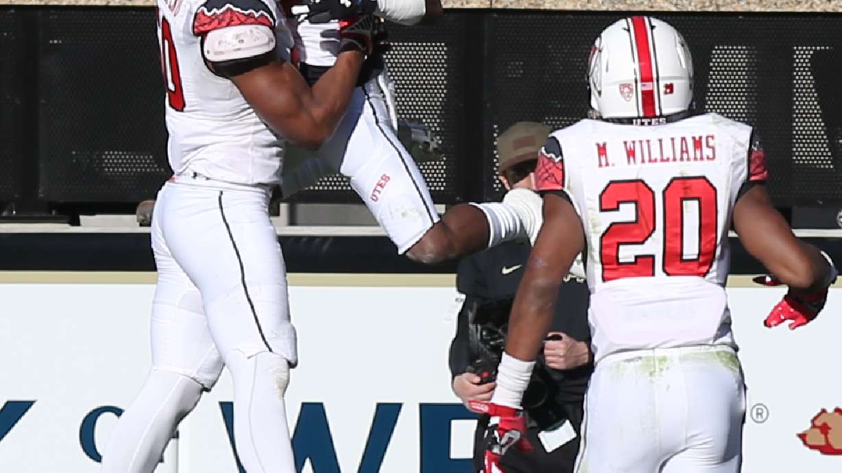 Colorado loses 38-34 to Utah, ends conference 0-9