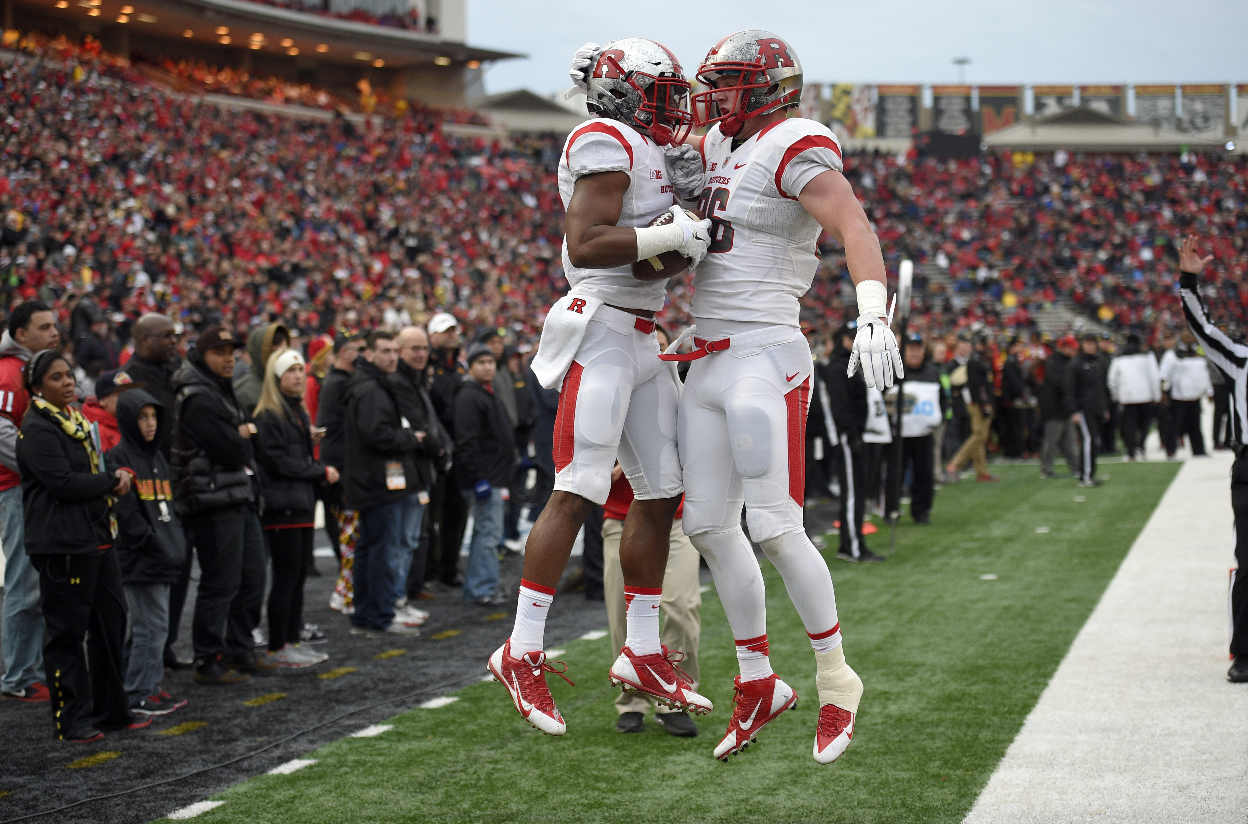 Big Ten sets conference mark for total attendance