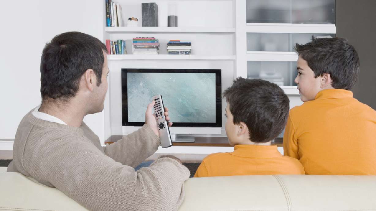 7 tips for discussing news stories with your children