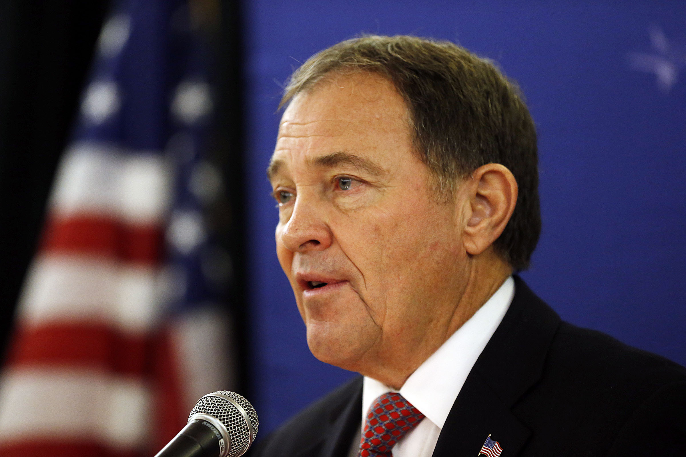 Deadline looms, Medicaid expansion solutions still scarce