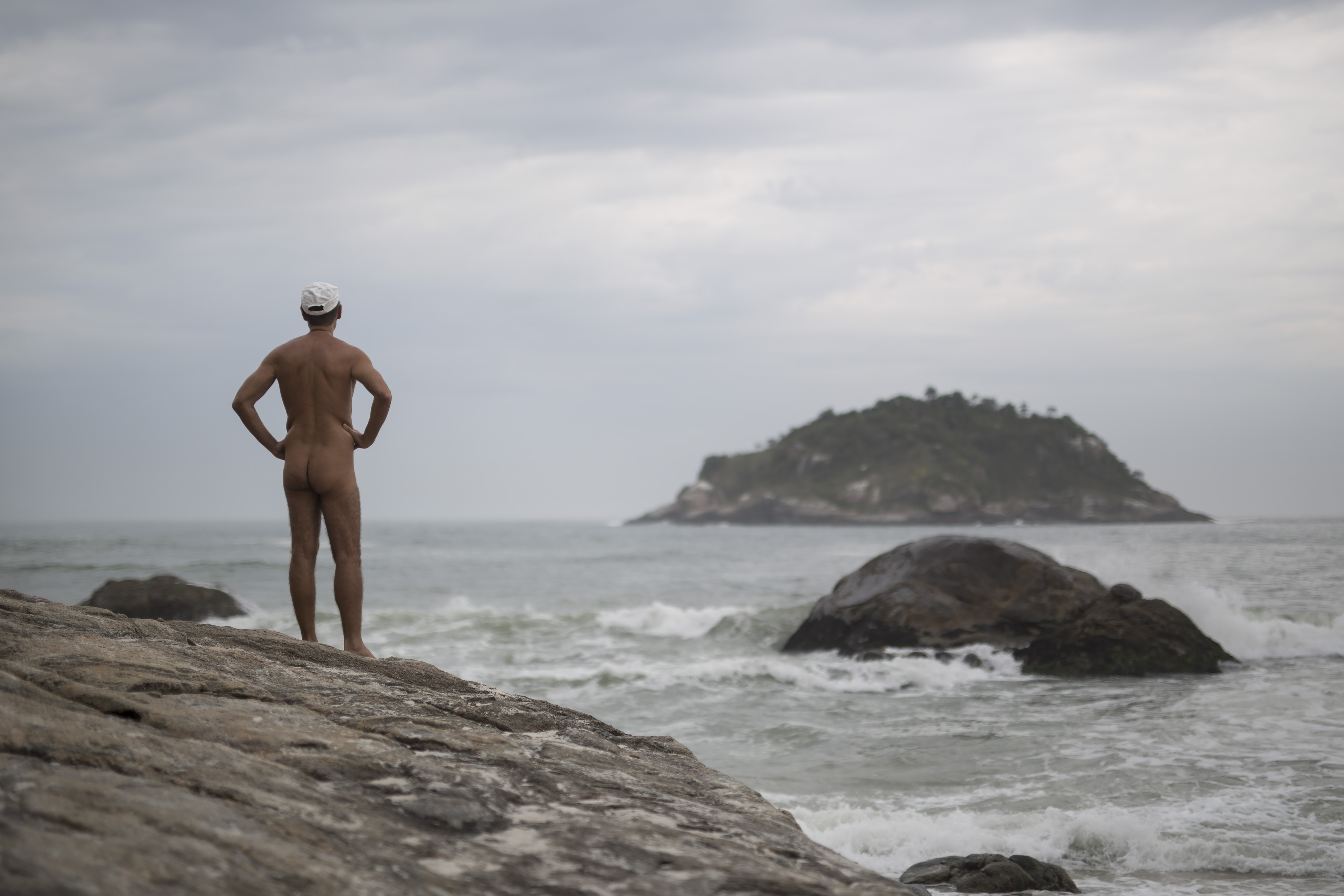 No strings attached: Brazil nudists get Rio beach | KSL.com