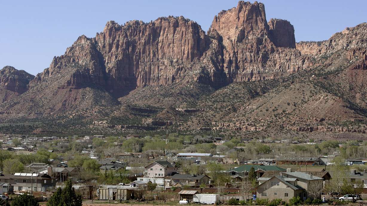 Evictions begin in Utah polygamous community