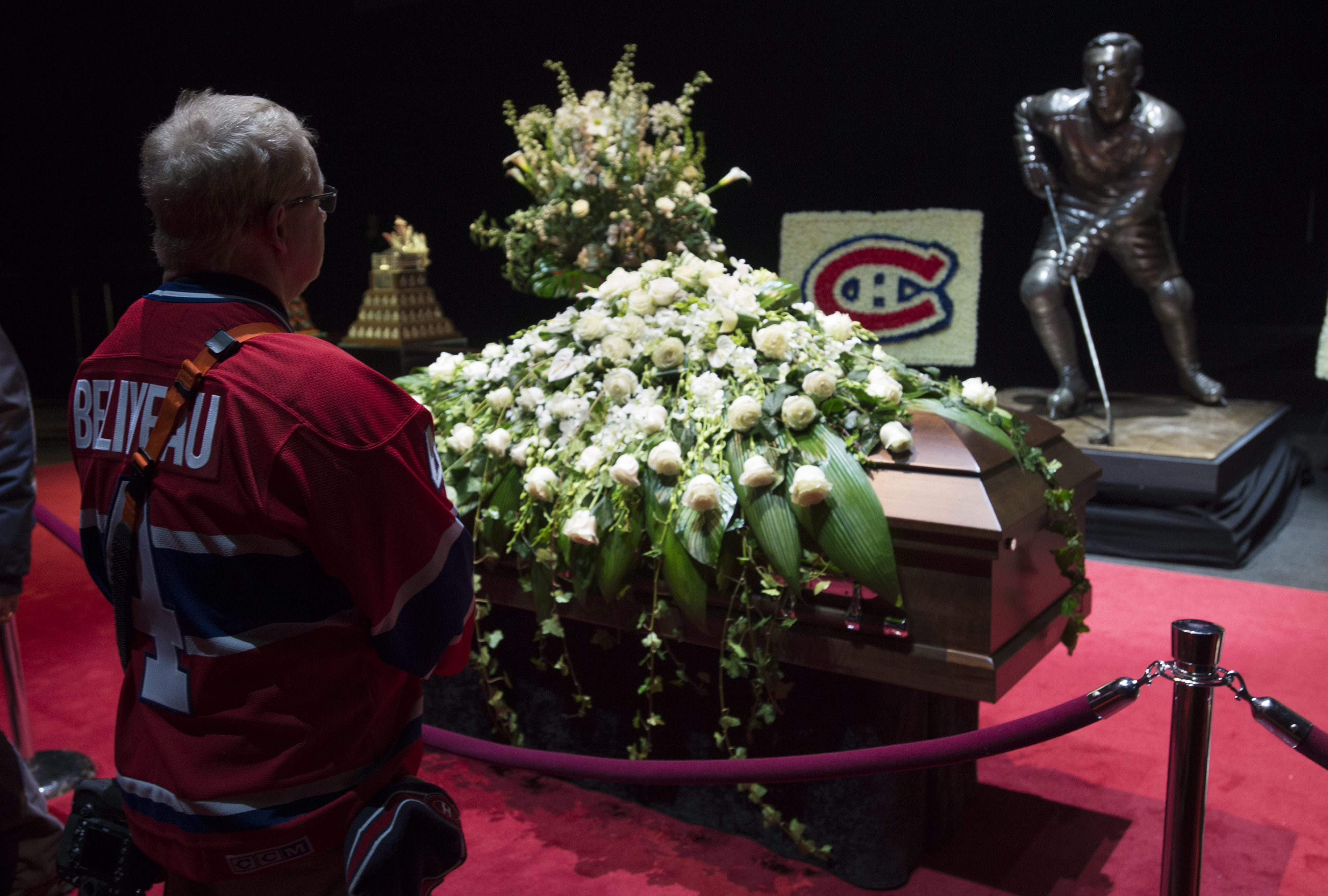 Fans, teammates pay tribute to Jean Beliveau