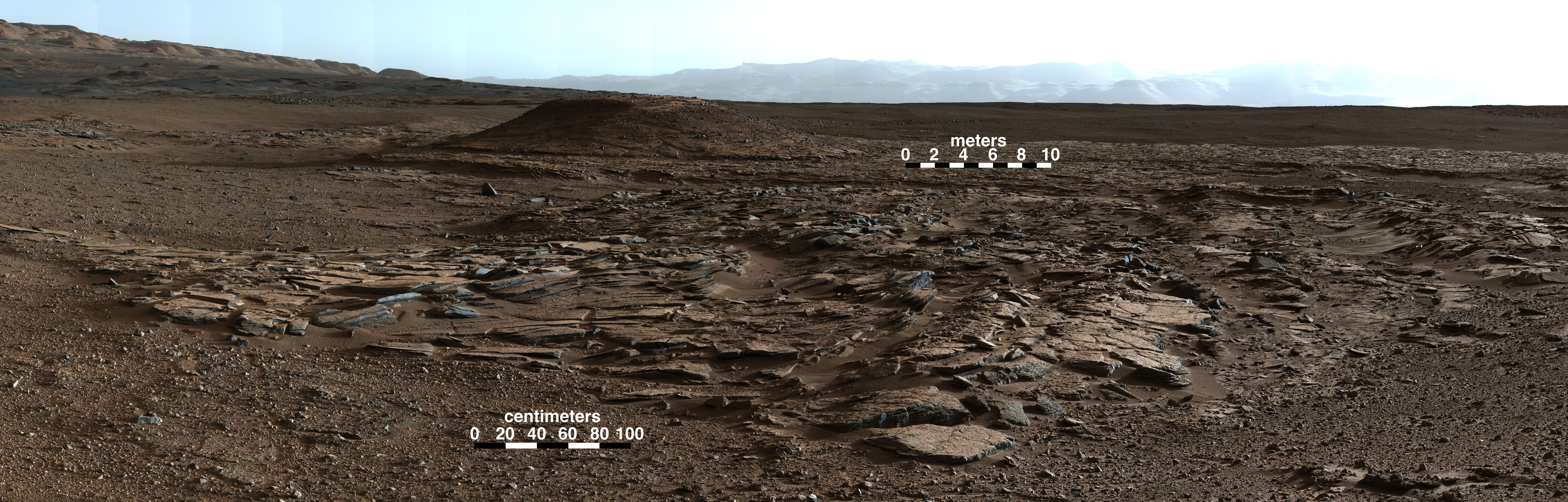 Mars mountain may have formed from big, wet lake