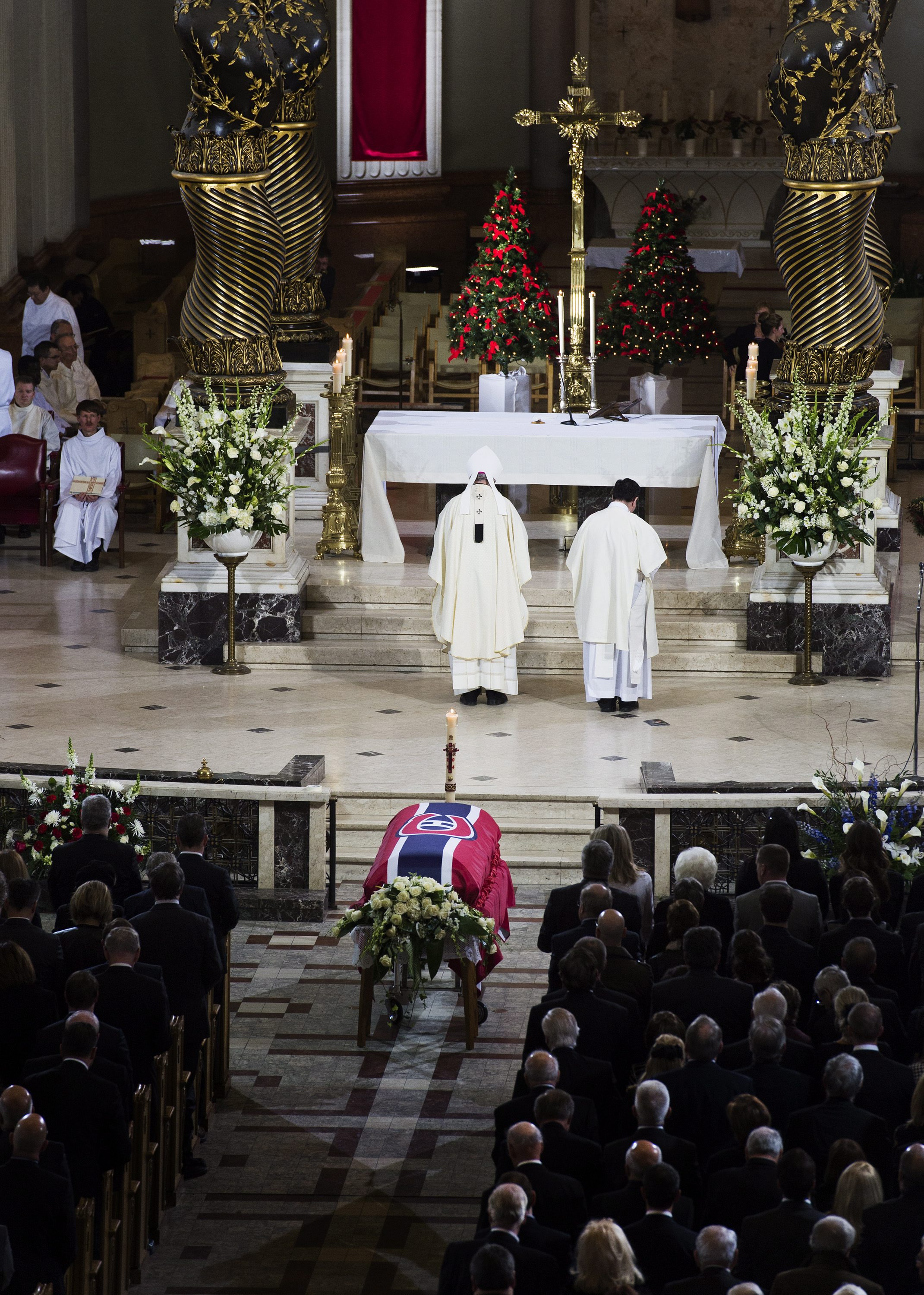 Hockey stars say goodbye to Jean Beliveau