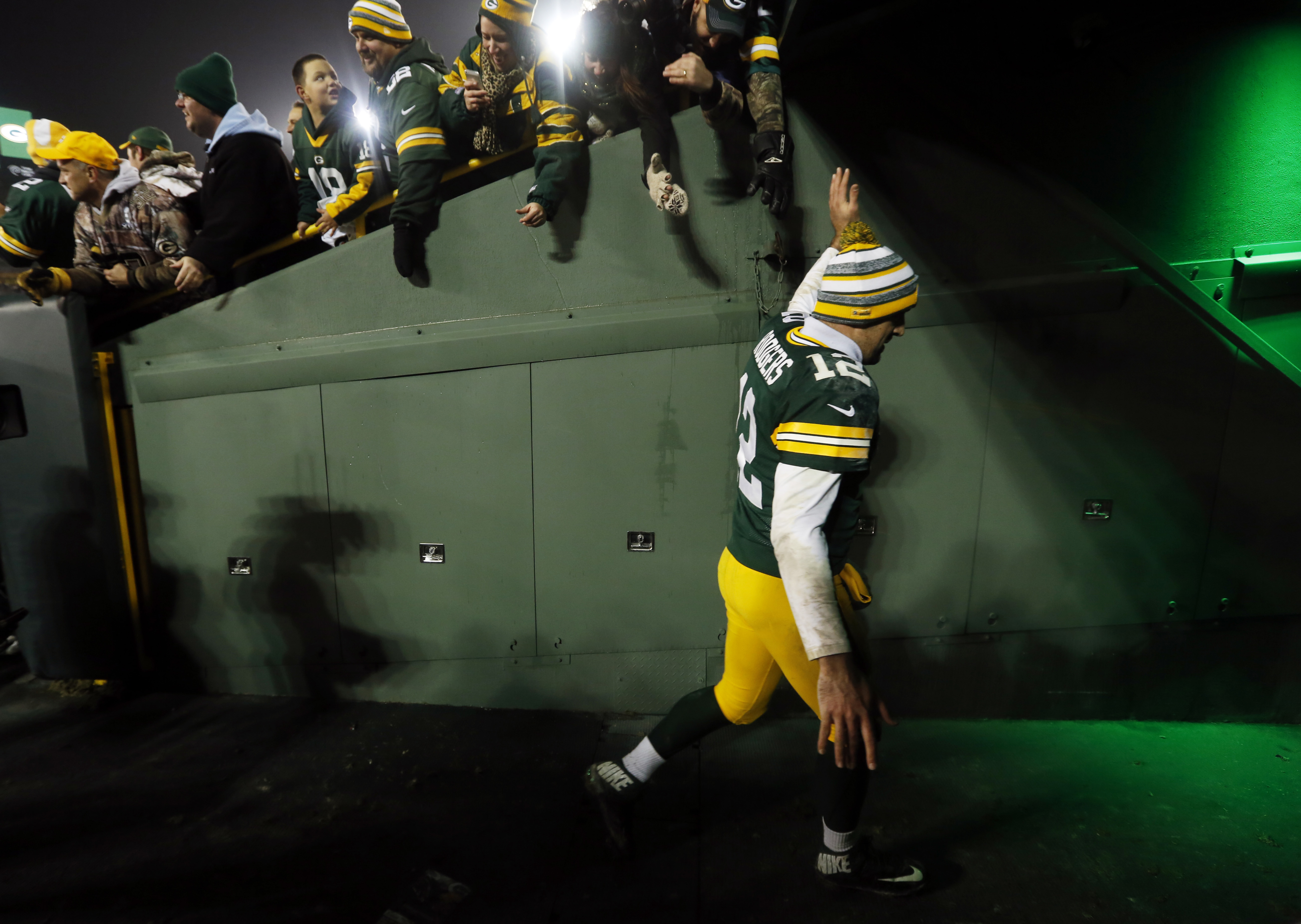 Bills brace to host Rodgers, high-scoring Packers