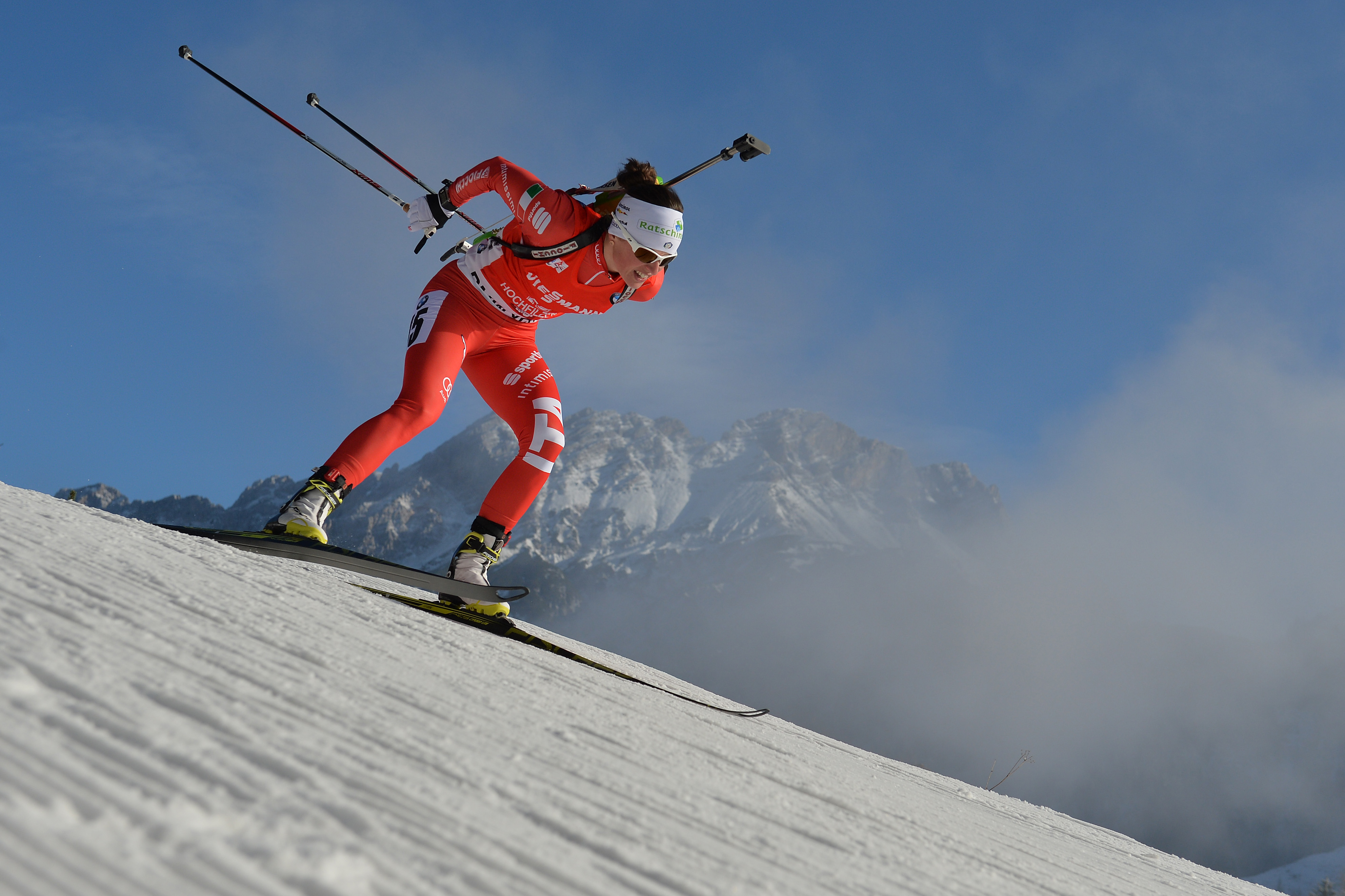 Boe, Makarainen win biathlon World Cup sprints