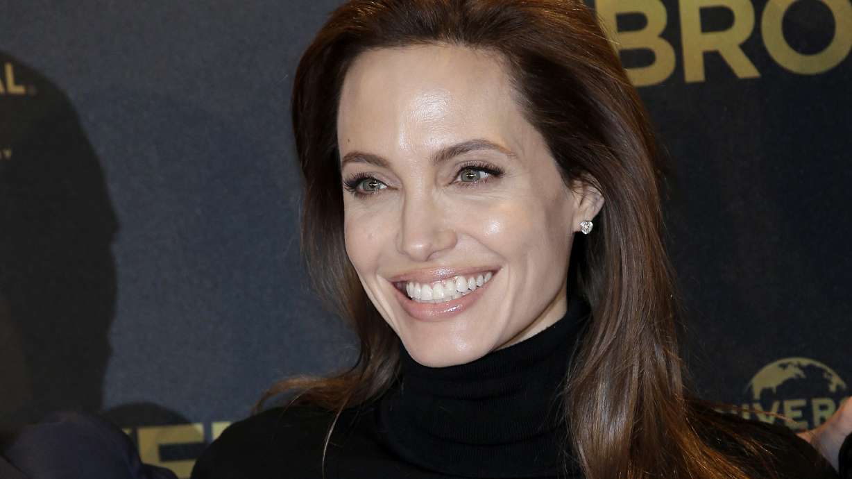 Chicken pox keeps Jolie from 'Unbroken' promotions
