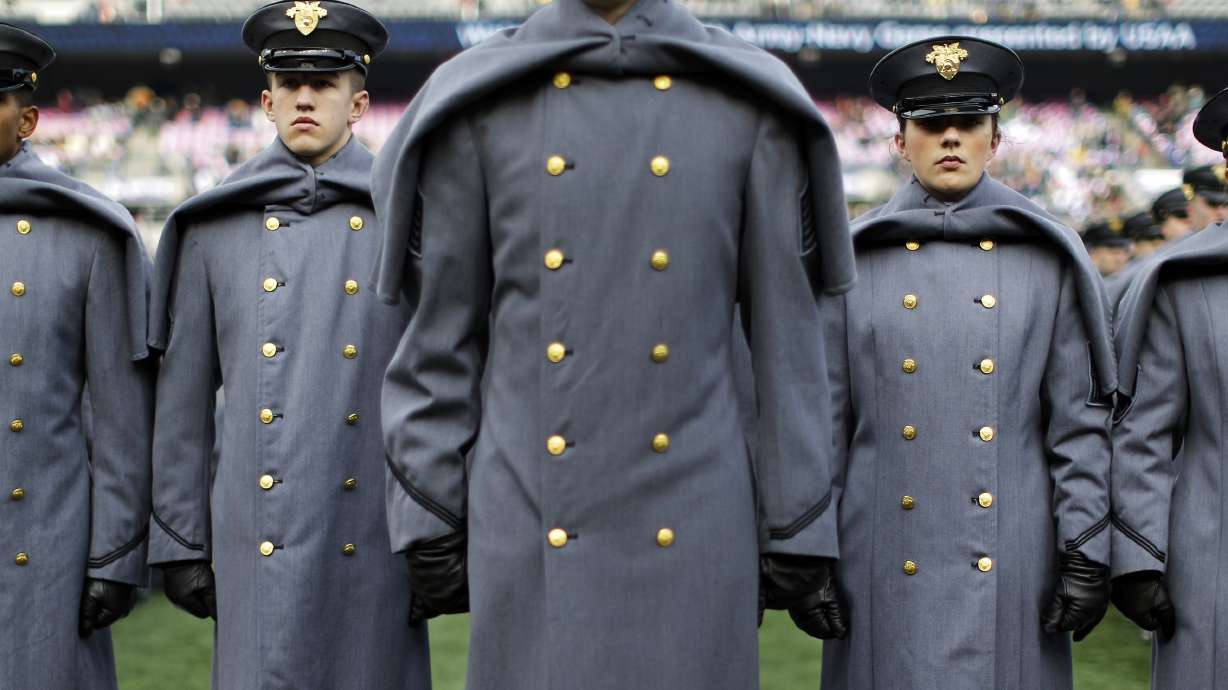 Navy makes it 13 in a row over Army 17-10