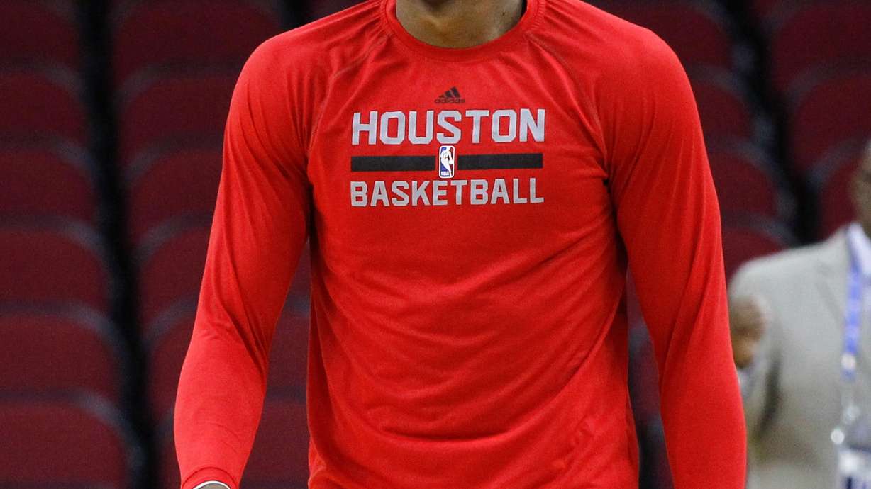 Dwight Howard returns to Rockets' lineup