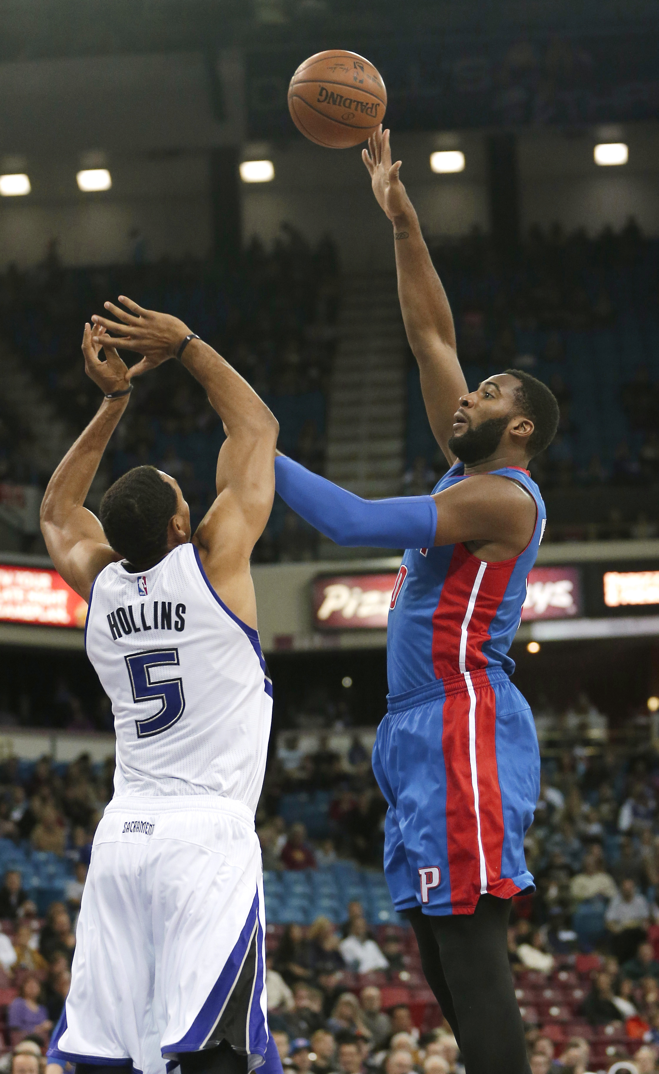 Pistons win second in a row, beat Kings 95-90