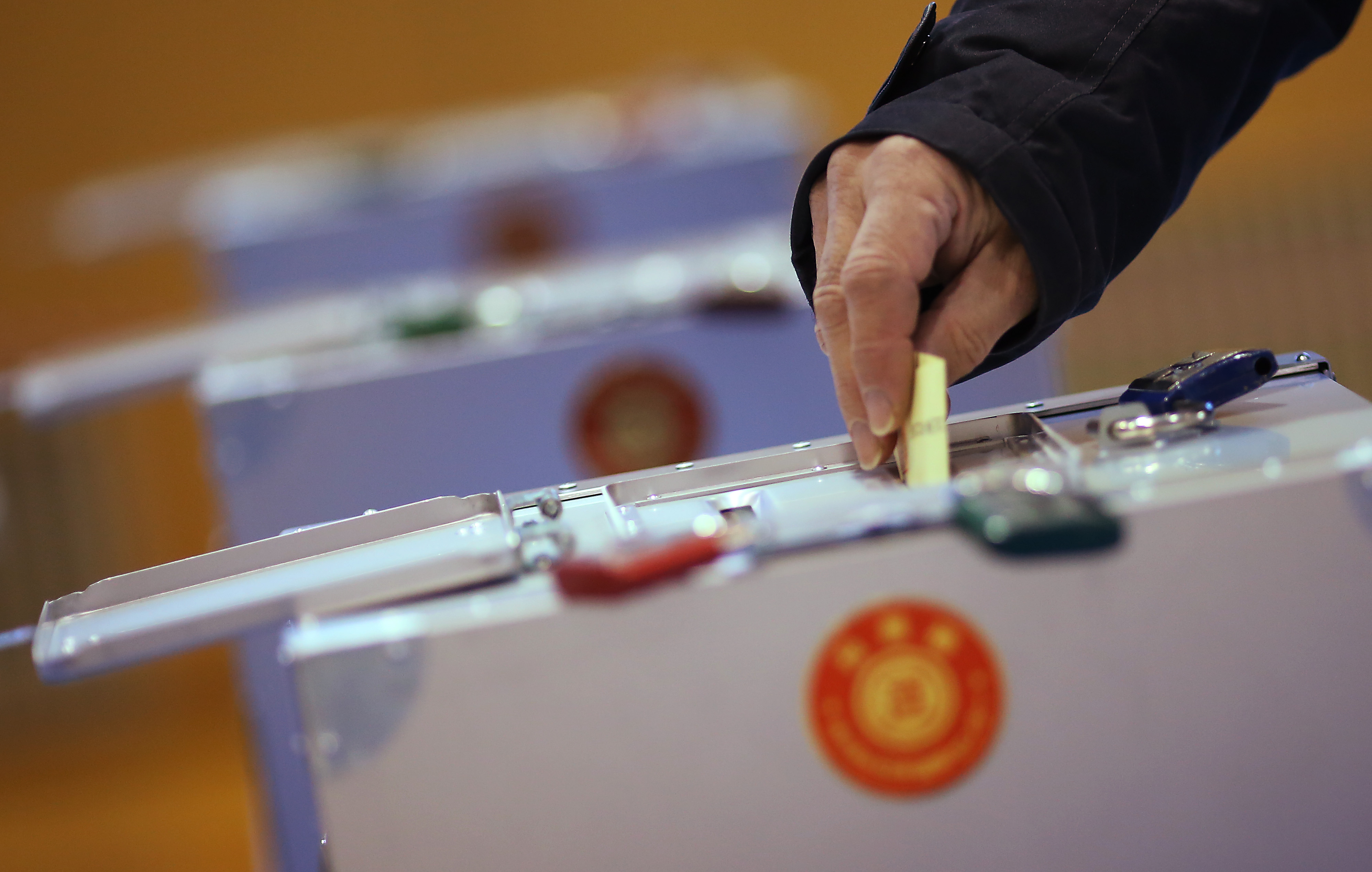 News Guide: Japan ruling party wins big