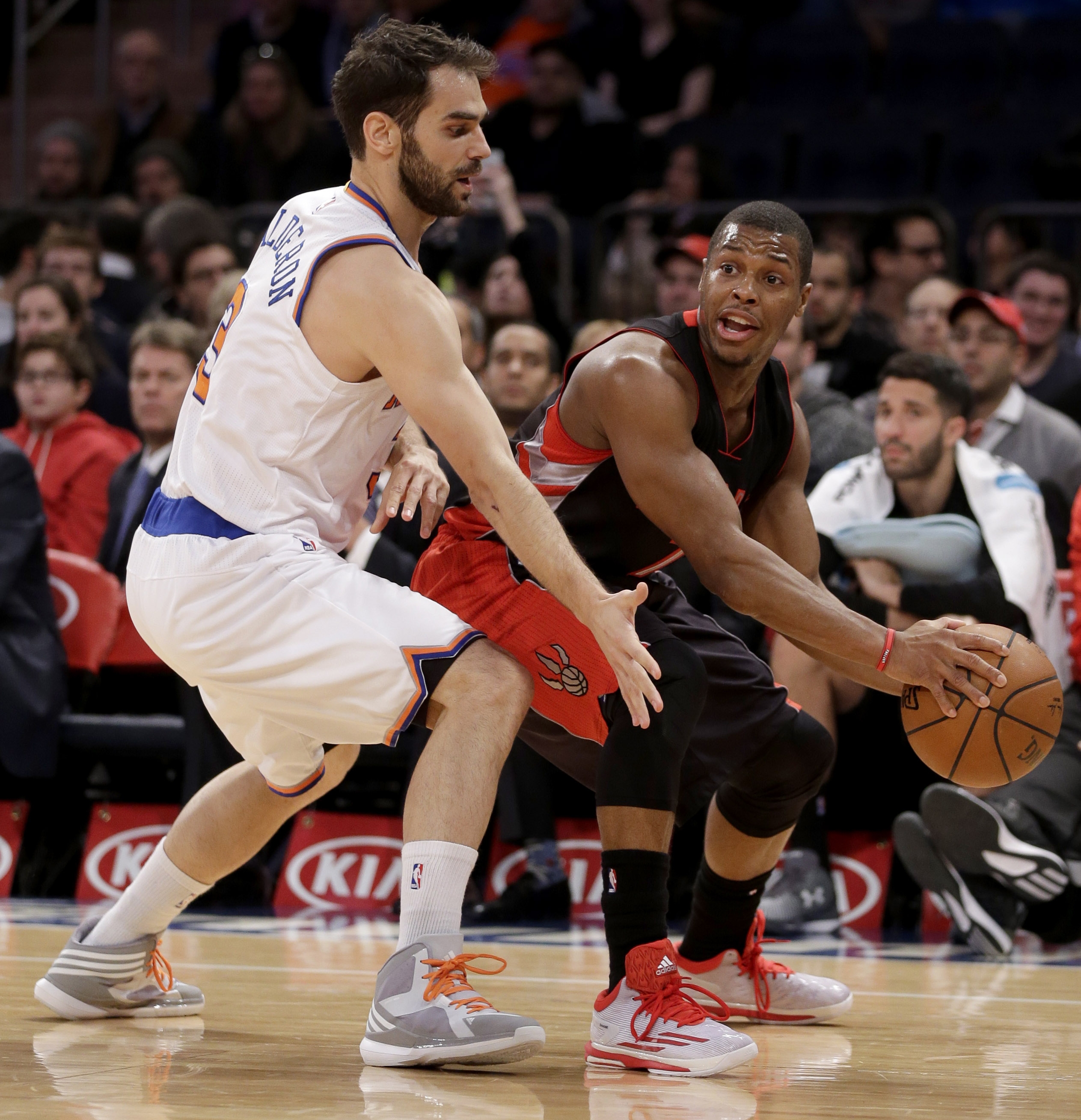 Lowry carries Raptors past Knicks, 95-90 in OT