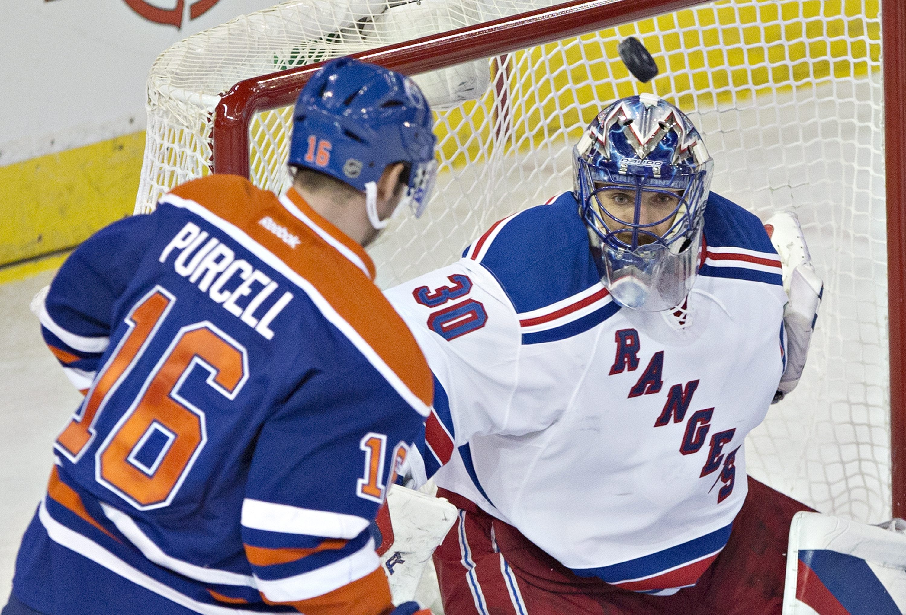 Rangers beat Oilers 2-0 for 3rd straight win