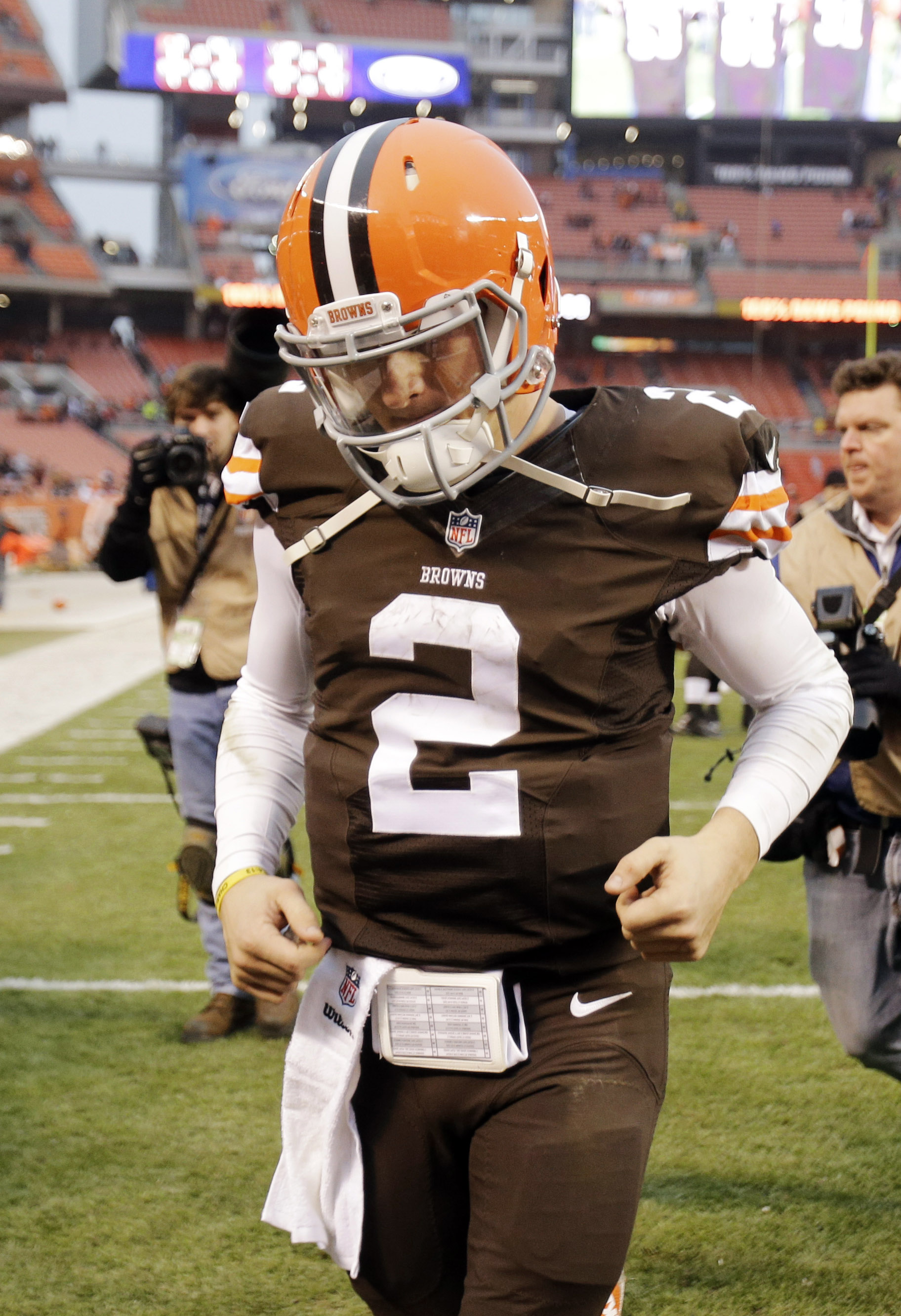 Browns' Manziel on horrid debut: "Very humbling"