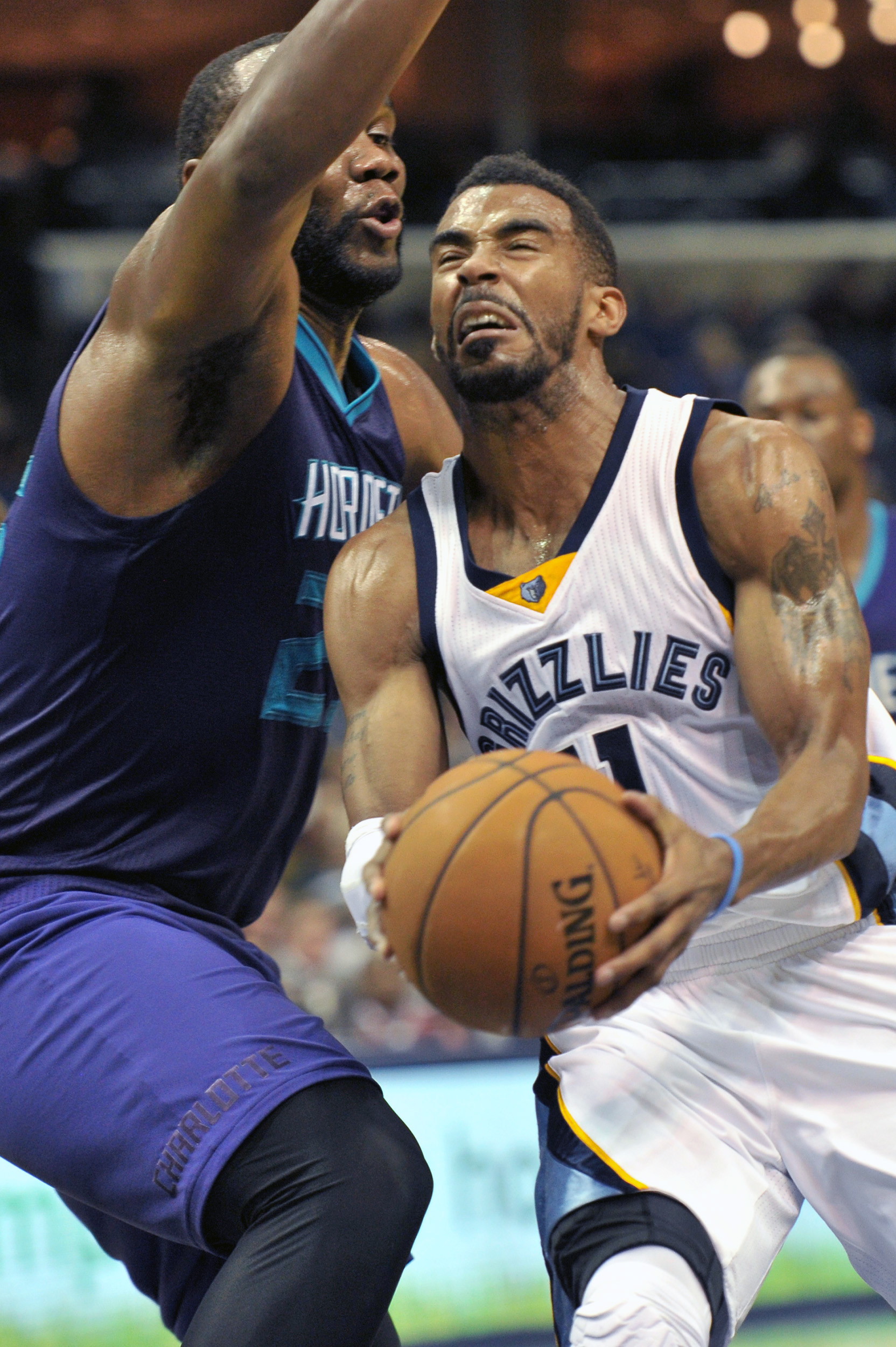 Guard Mike Conley helping Grizzlies' strong start