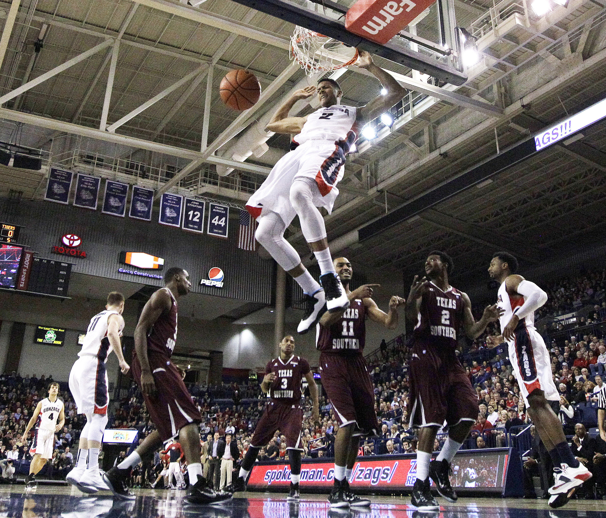 No. 8 Gonzaga beats Texas Southern 94-54