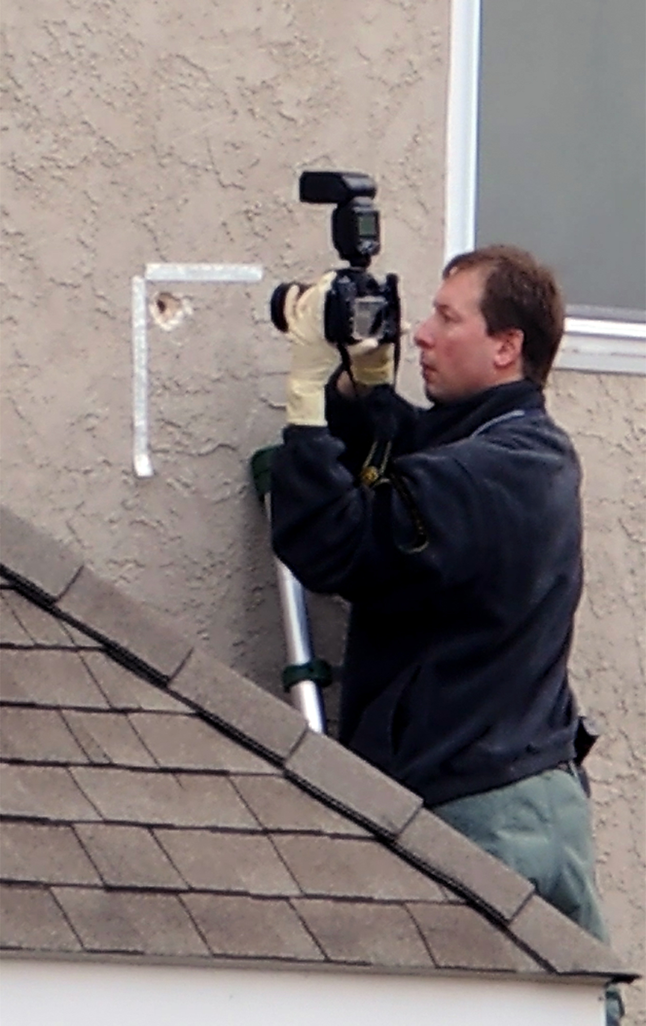 Ex-Marine wanted in 6 killings commits suicide