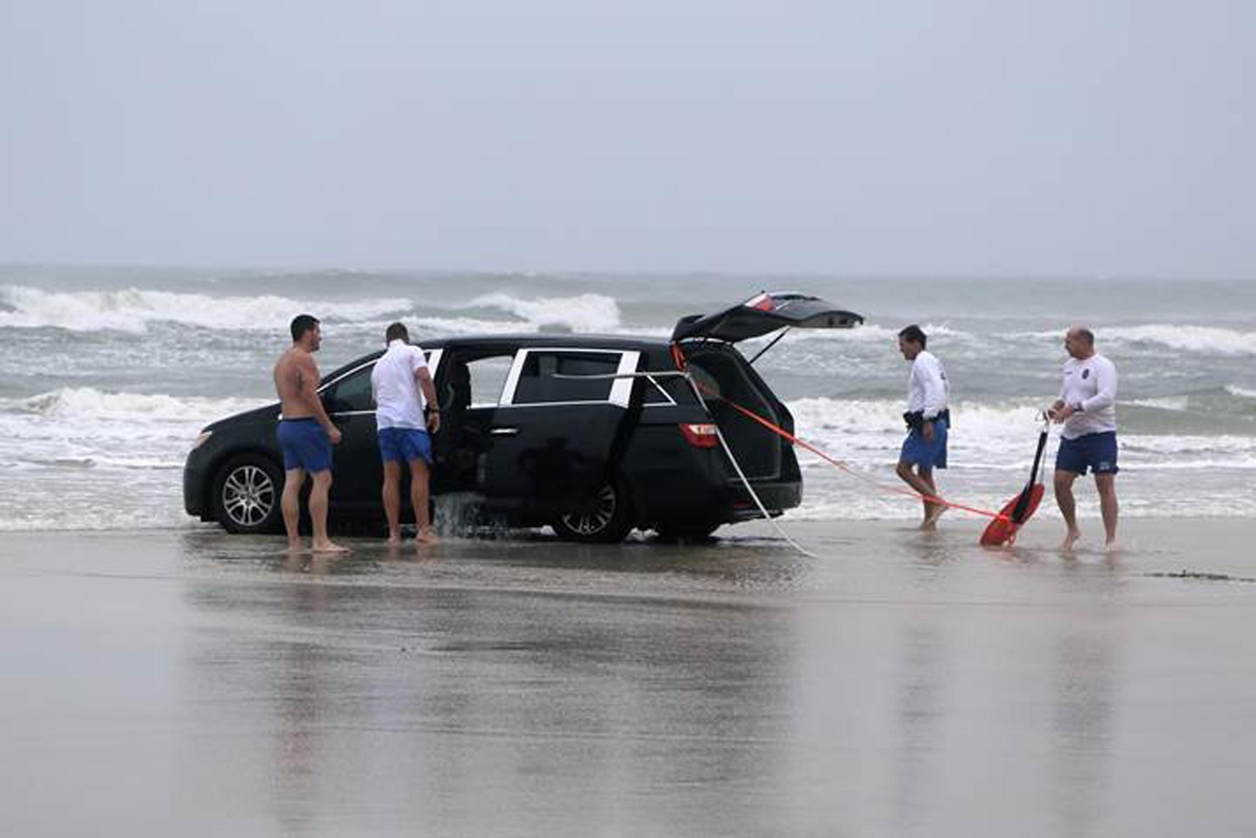Debate over stability of mom who drove in ocean