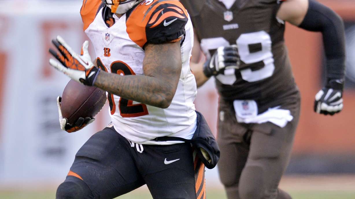 Bengals running in front of AFC North behind rookie Hill