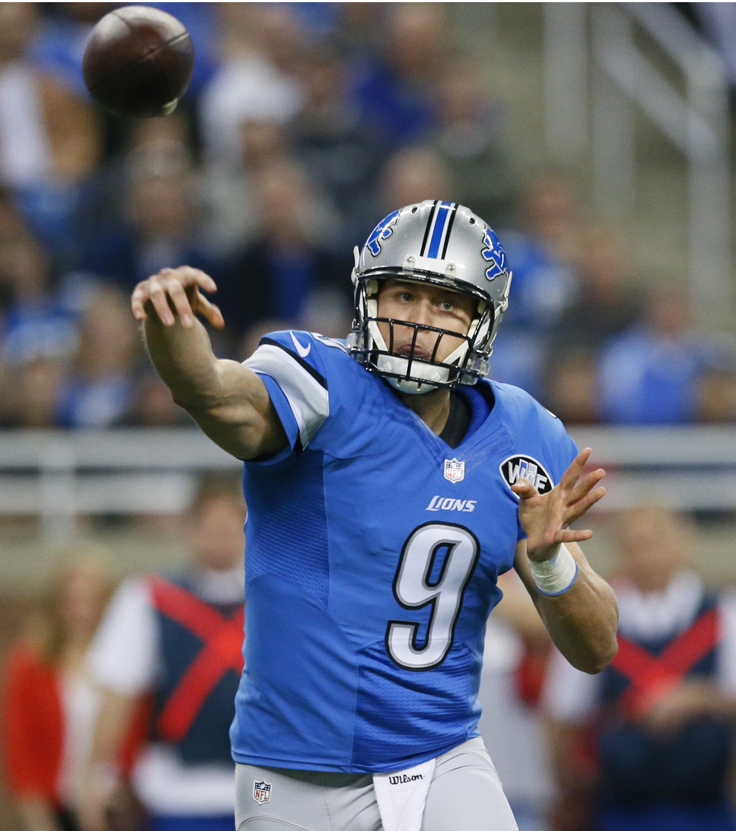Steady, division-leading Lions look toward Chicago
