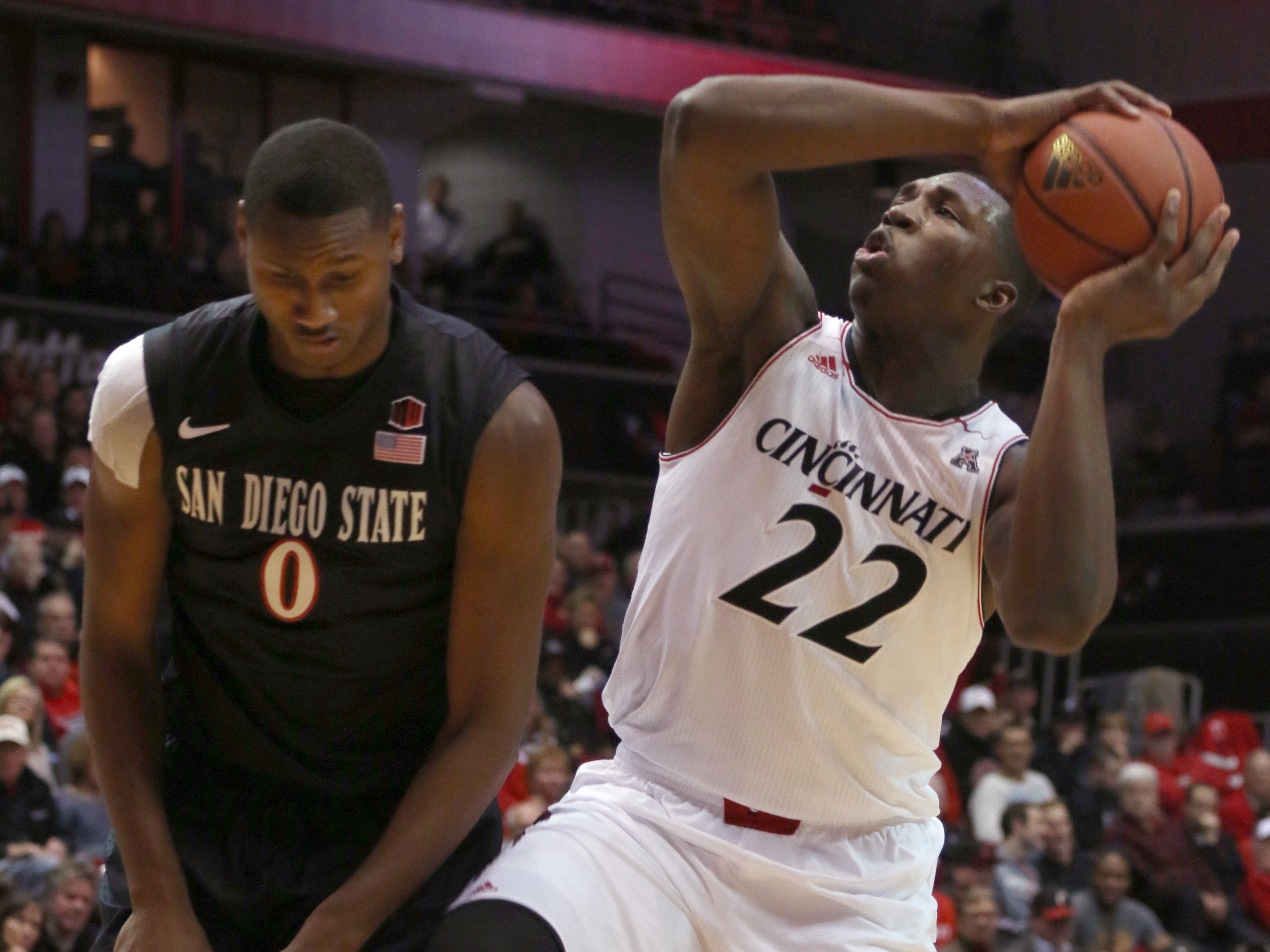 No. 19 San Diego State loses to Cincinnati 71-62 in overtime