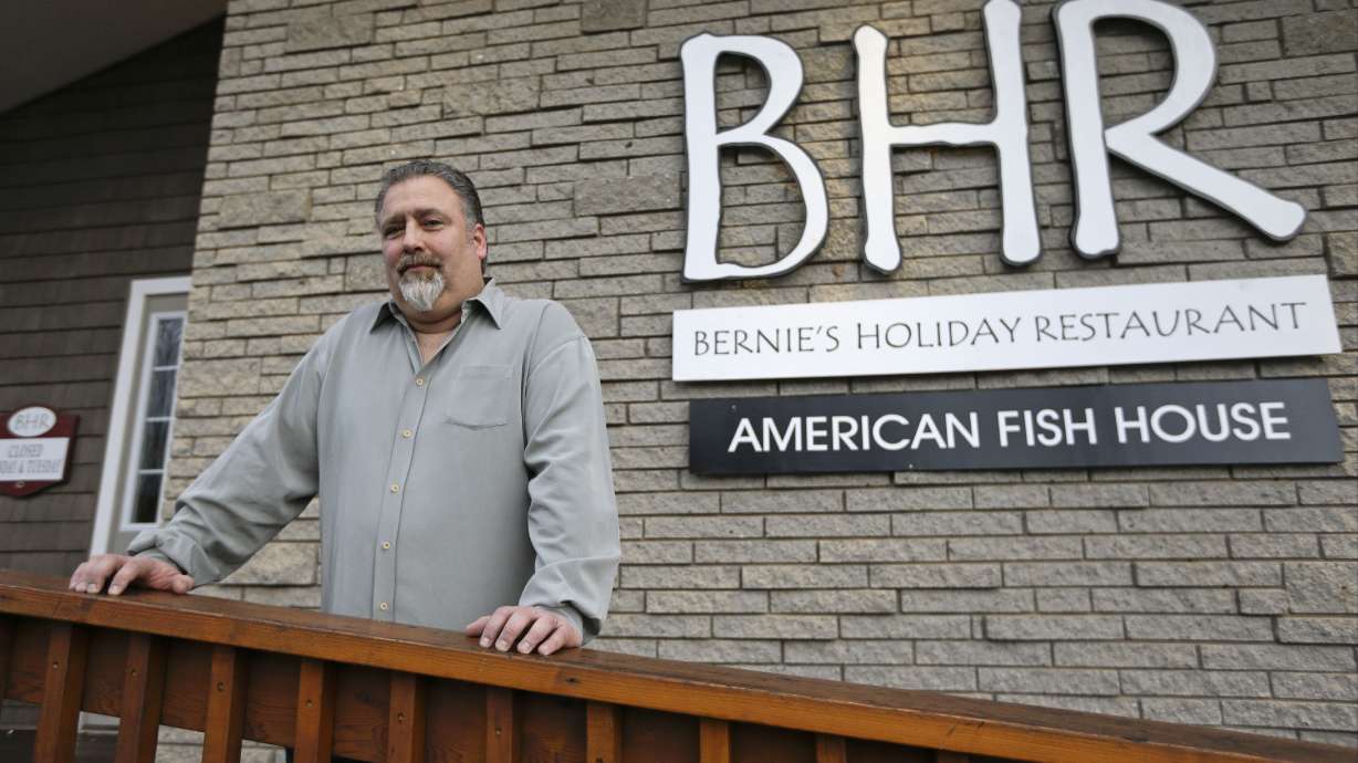 Catskills hang hopes of revival on new casino