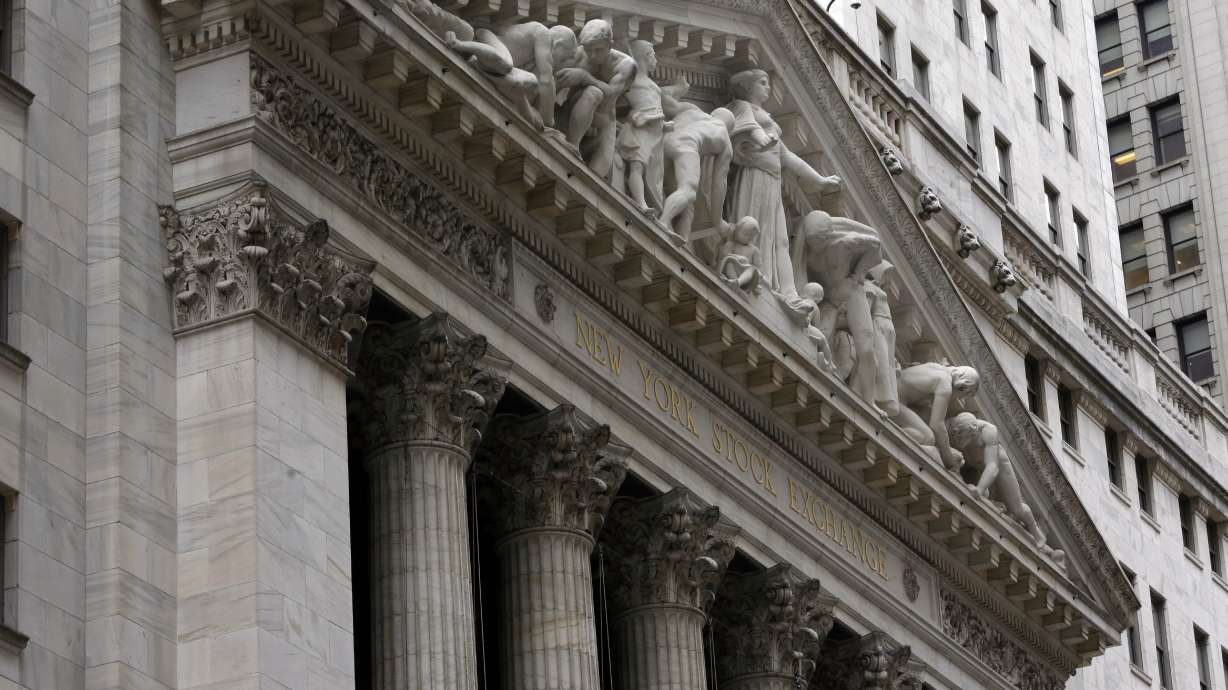US stocks open higher, building on Fed gains