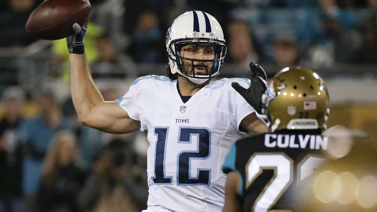 Titans cling to 10-7 lead over Jaguars at halftime
