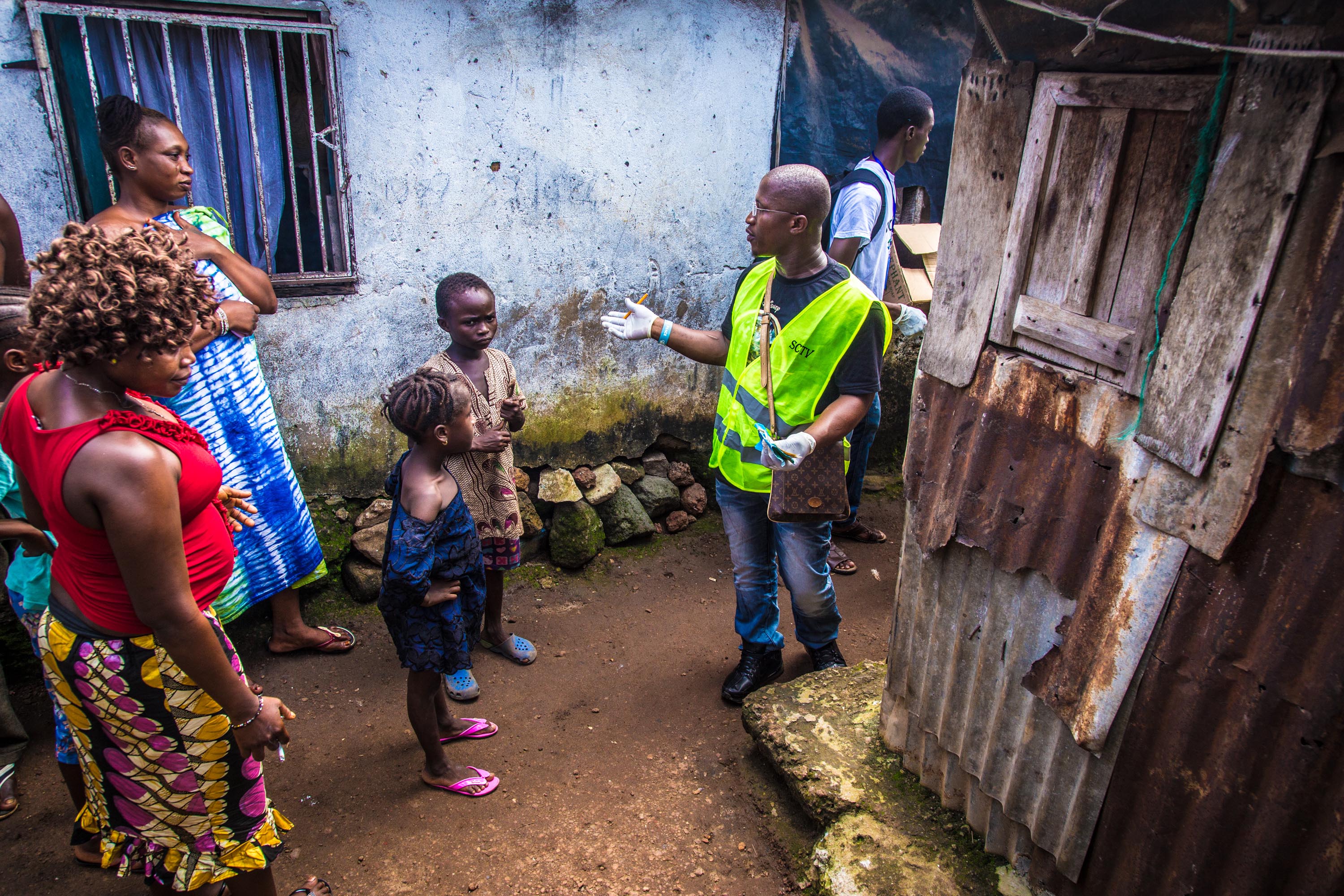 UN chief visits Ebola-ravaged West African nations