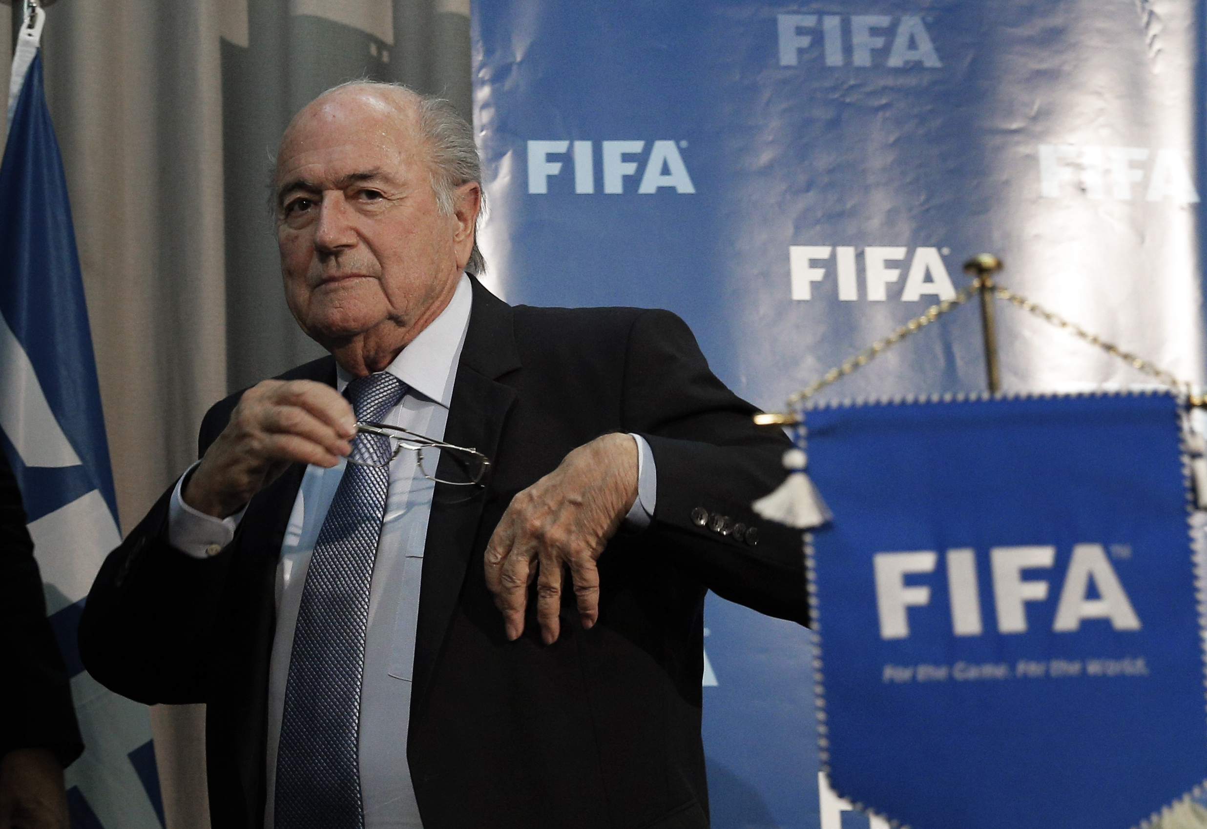 FIFA promises $300K bonuses from World Cup income