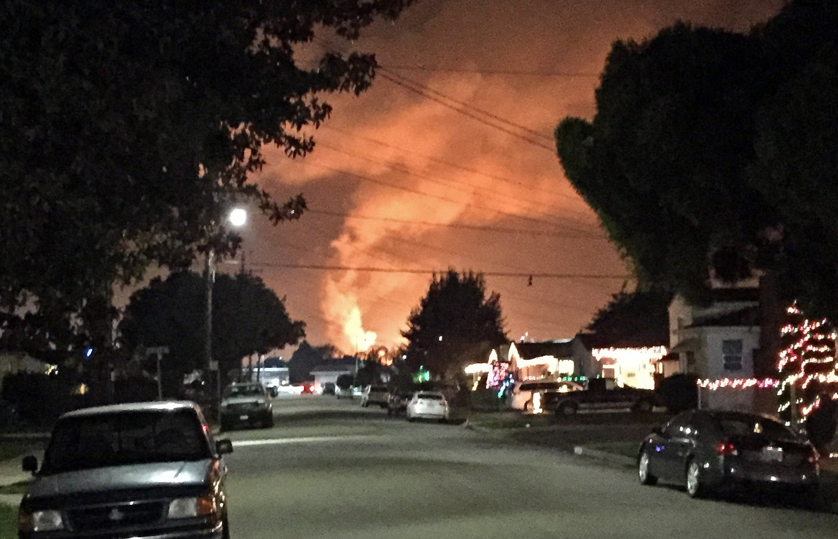 Chevron: Big flames at refinery no cause for alarm