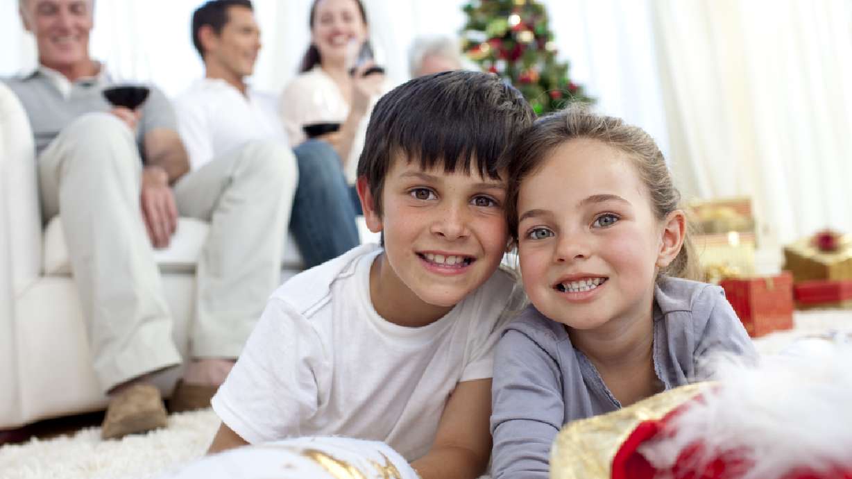 5 ways to keep a happy family through the holidays