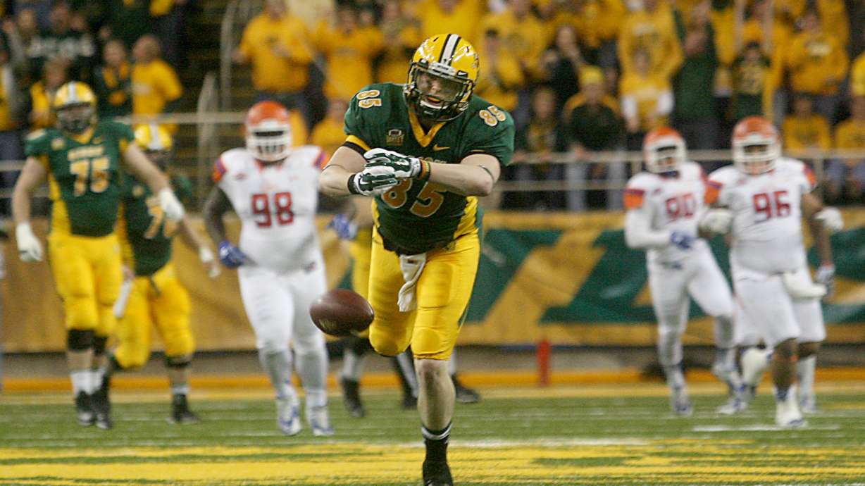 Crockett, defense lead N Dakota St past Sam Houston State