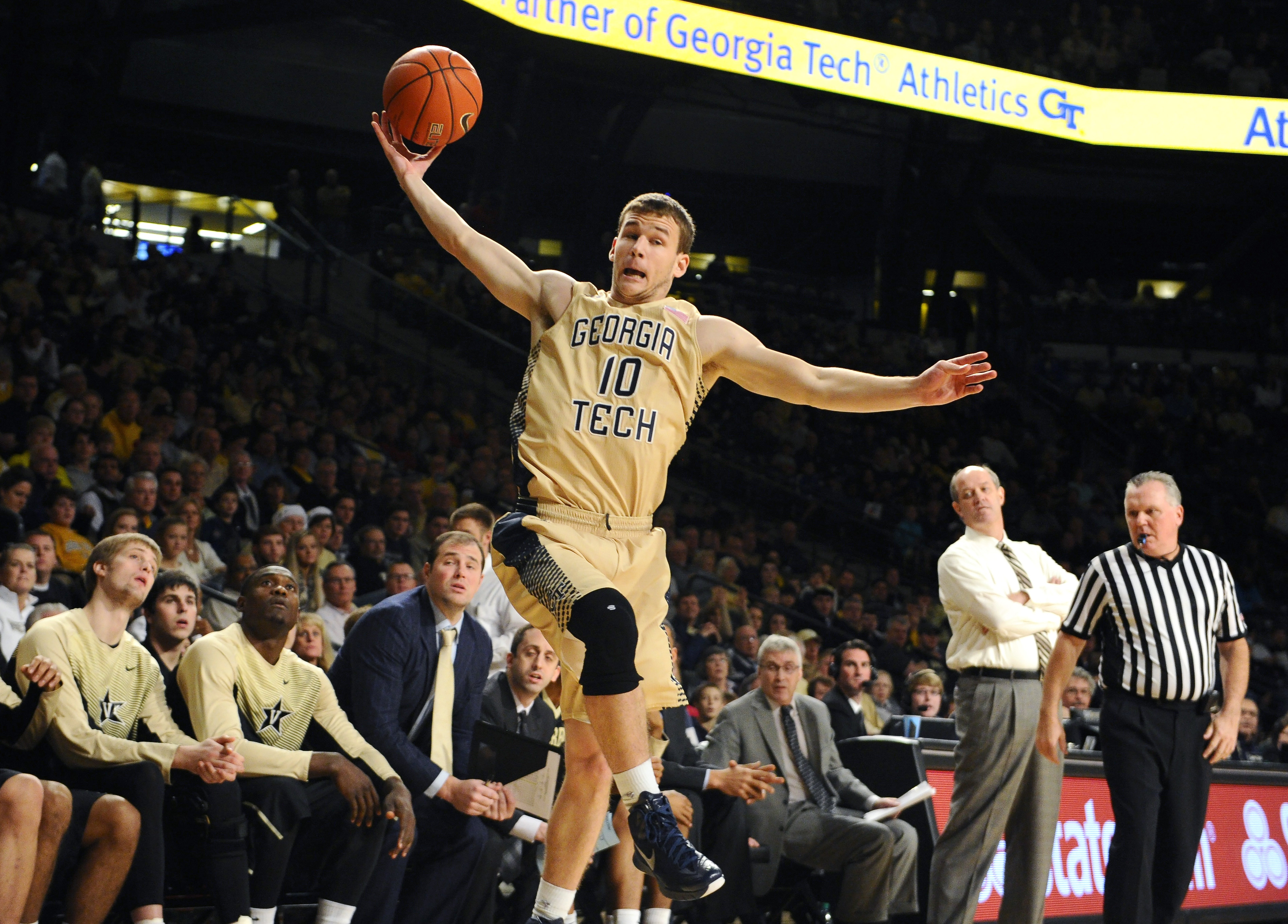 Mitchell, Georges-Hunt spark Georgia Tech past Vanderbilt