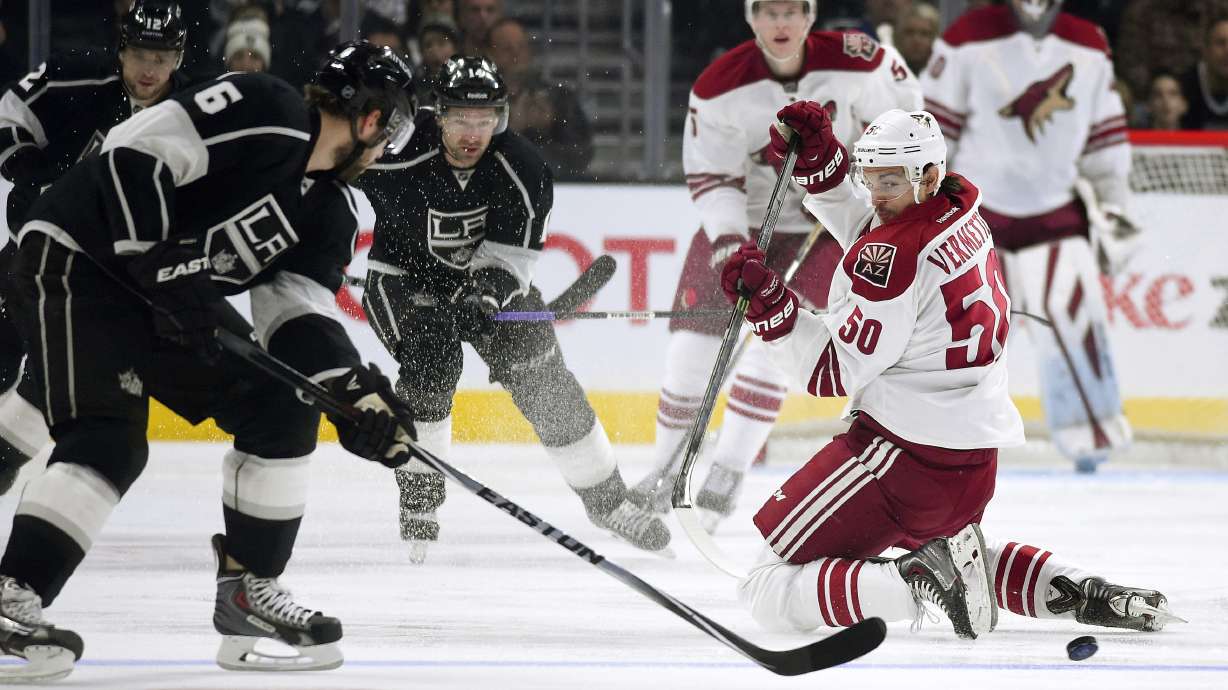 Correction: Coyotes-Kings story