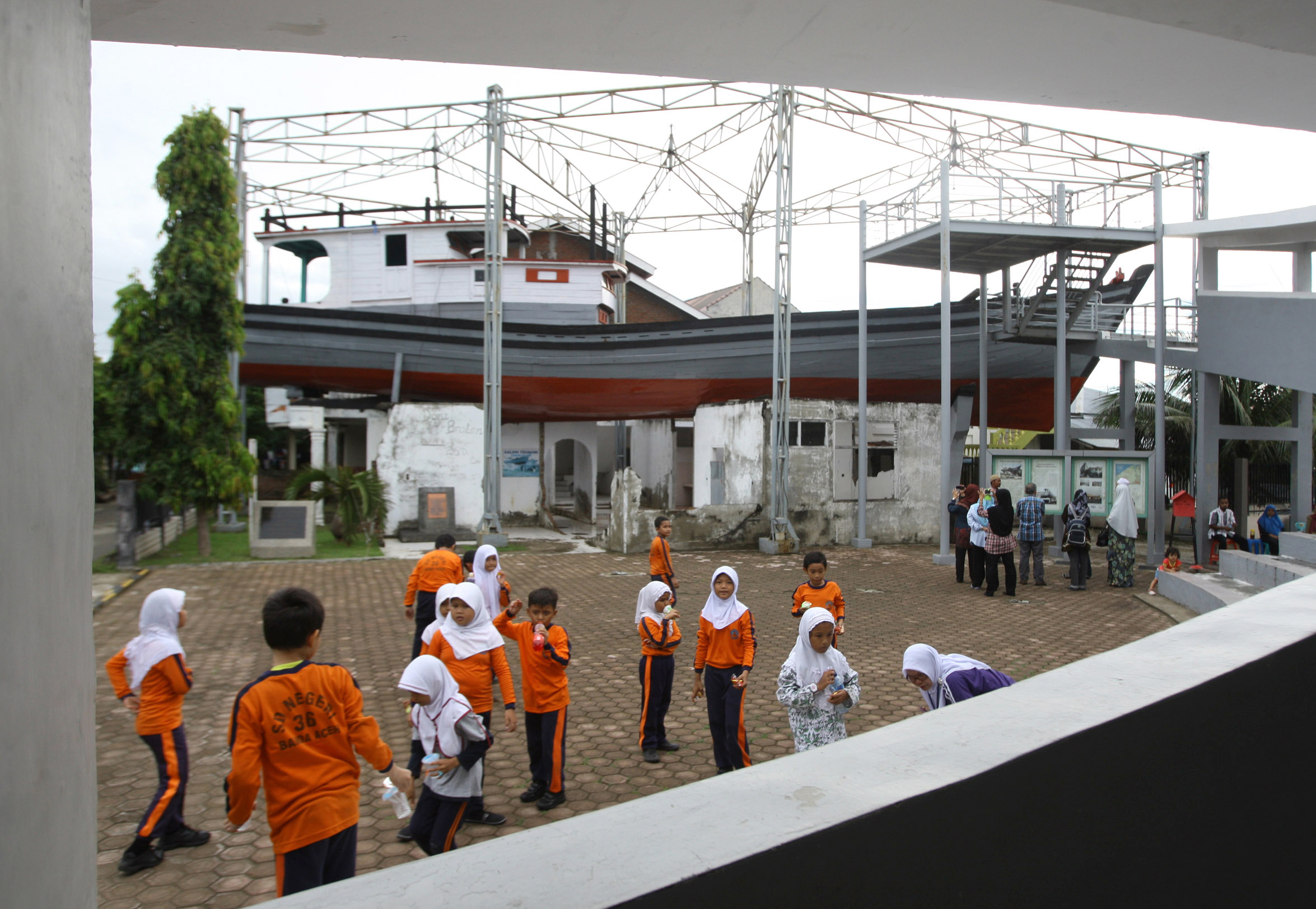 10 years on, where did all the tsunami debris go?