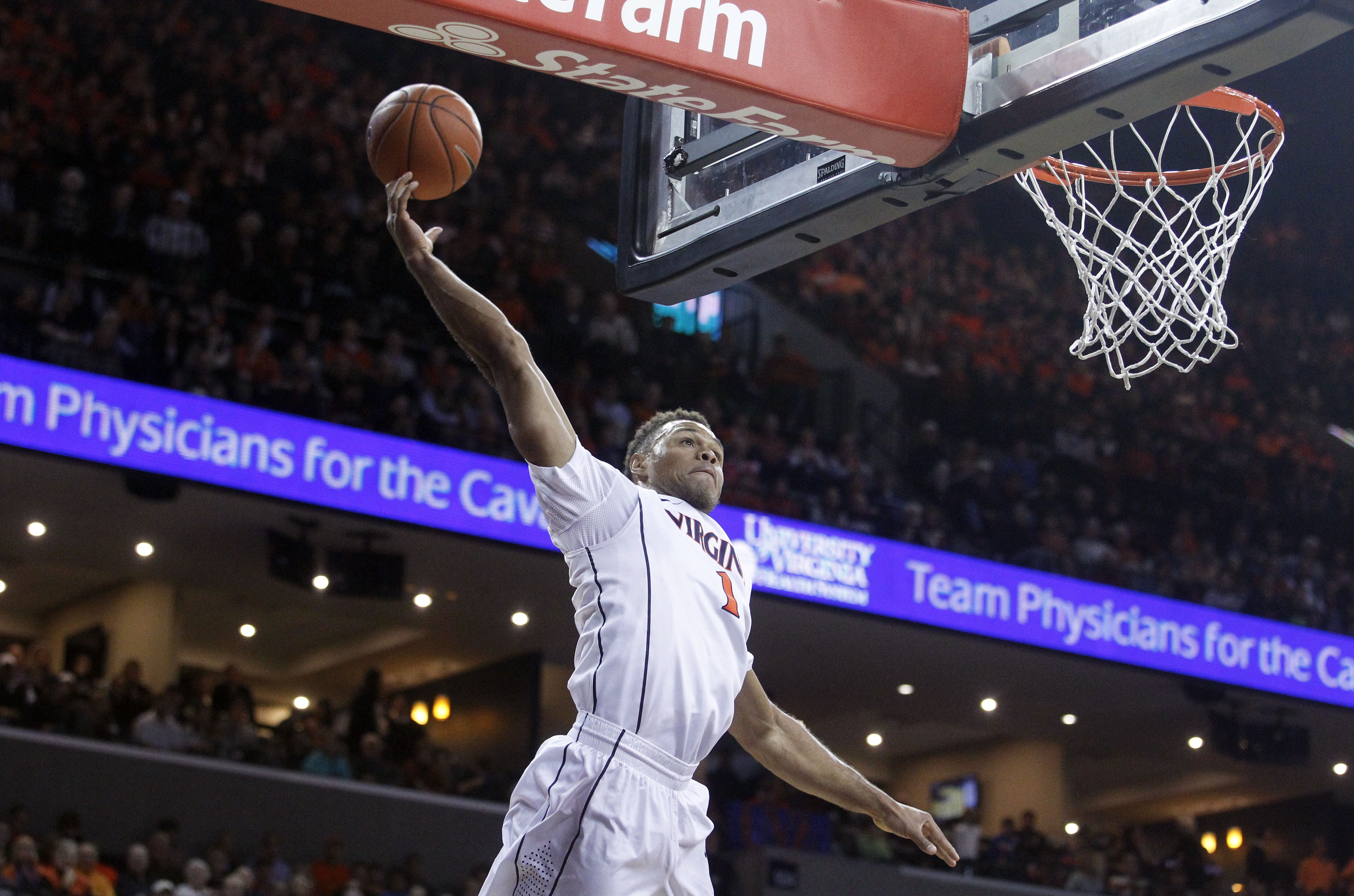 No. 6 Virginia slams Harvard 76-27