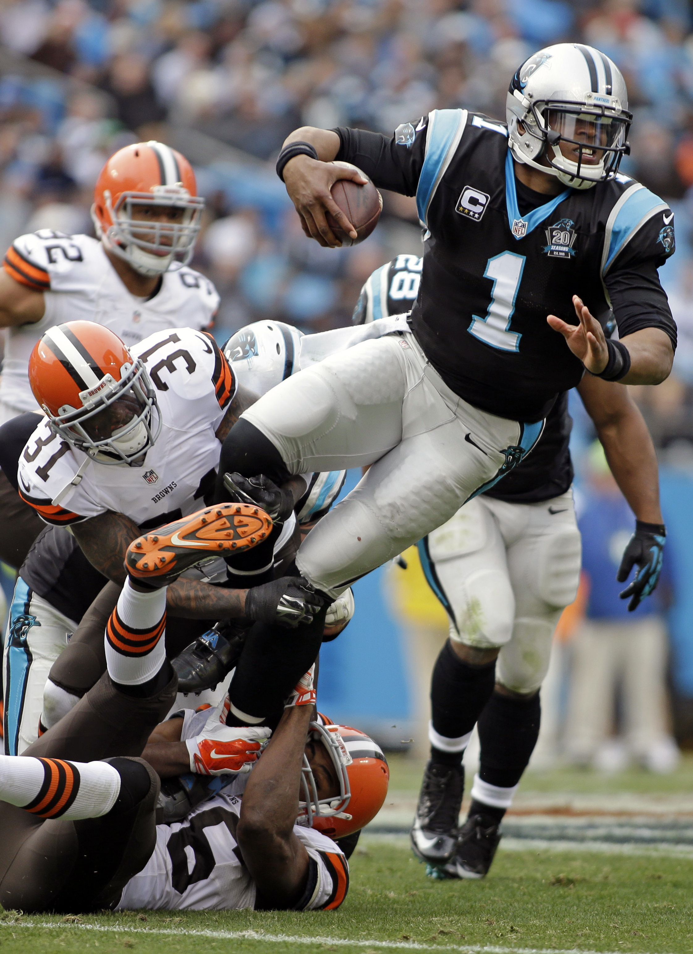 Panthers beat Browns 17-13, move into first place