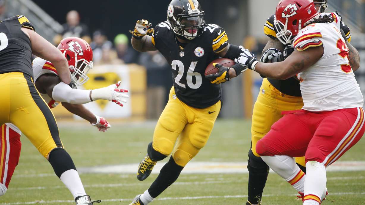 Chiefs playoff hopes dim in 20-12 loss to Steelers