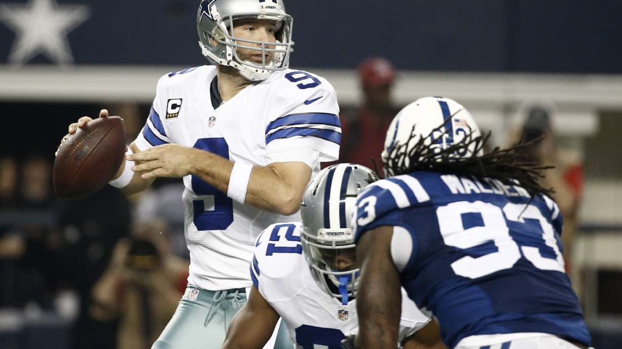Romo passes Aikman as Cowboys' yardage leader
