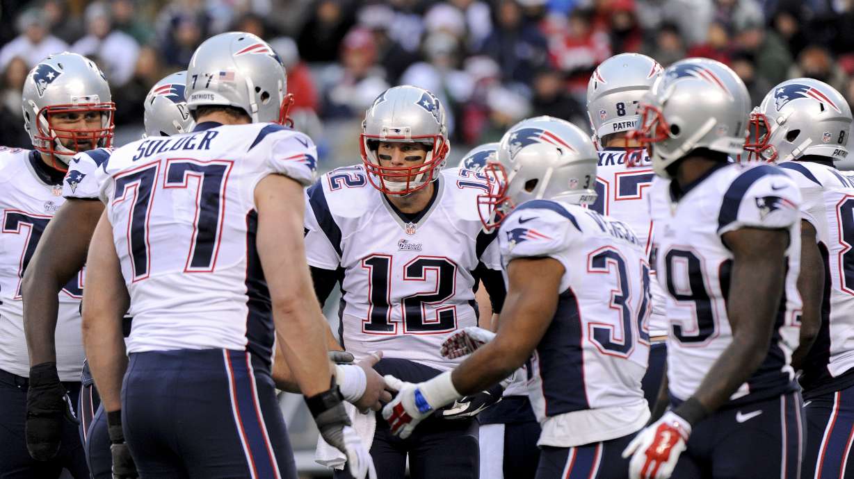 Patriots edge Jets, clinch 1st-round playoff bye